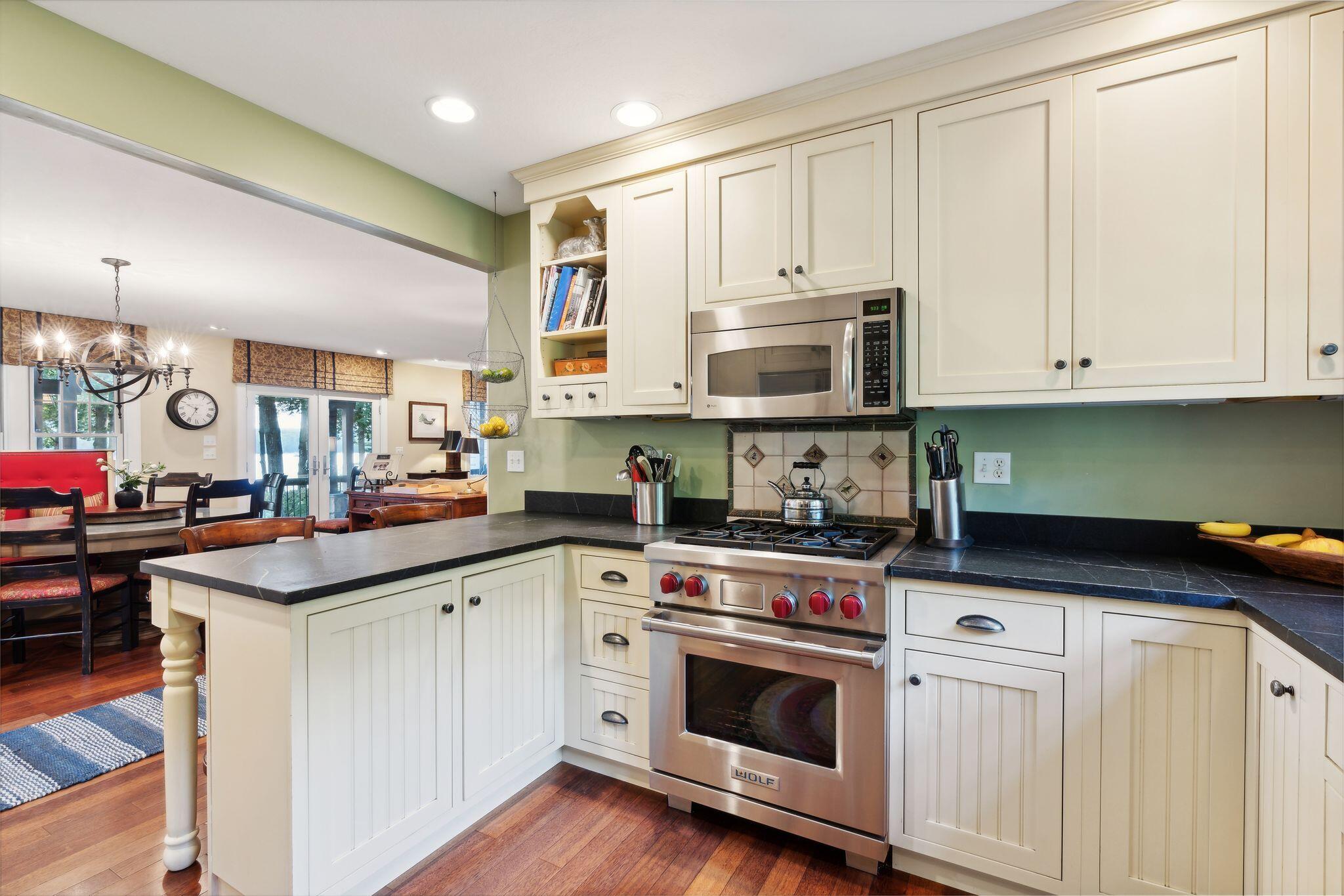 Naples, Maine, 04055, United States, 9 Bedrooms Bedrooms, ,8 BathroomsBathrooms,Residential,Active,1905064