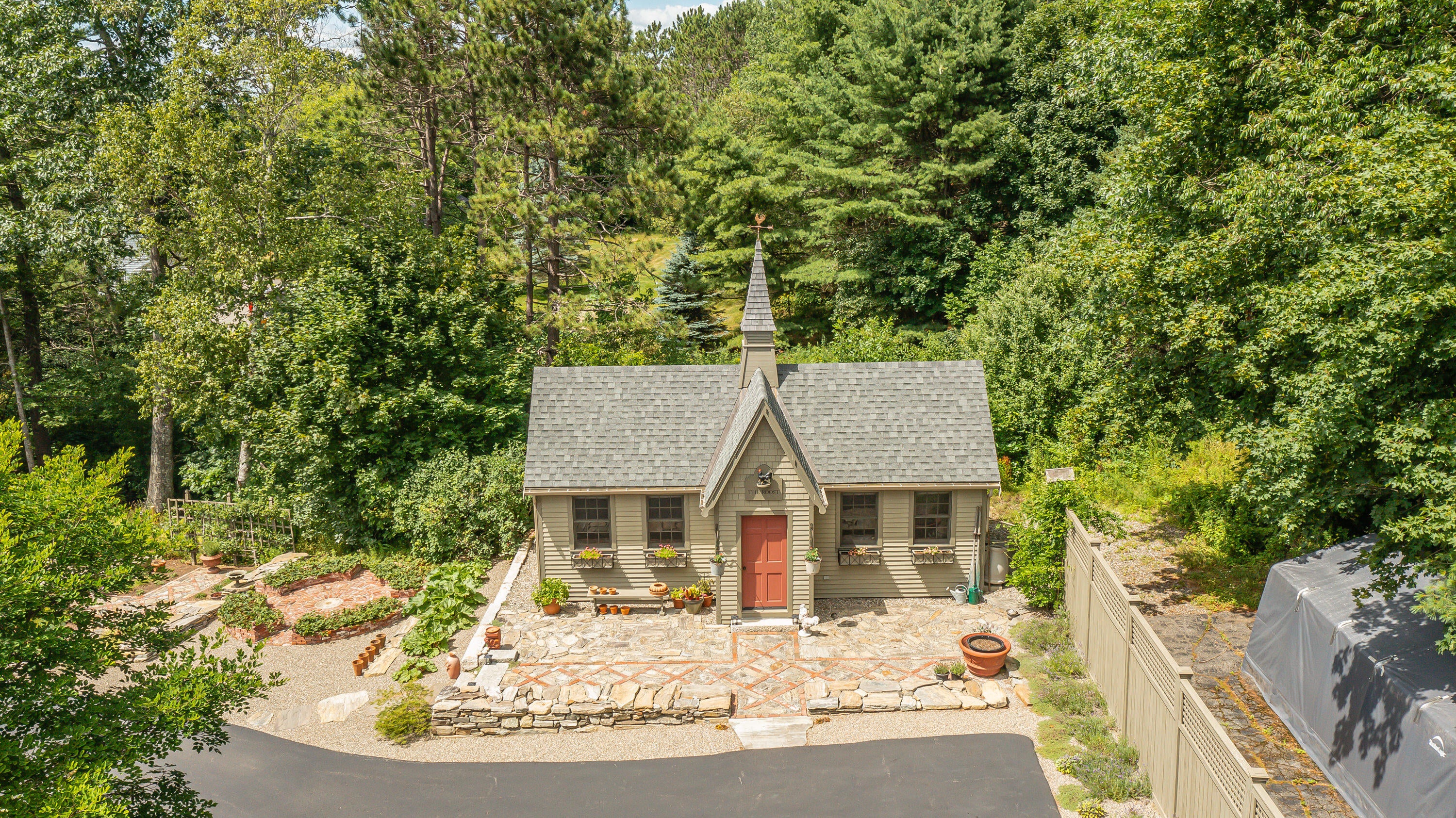 Belfast, Maine, 04915, United States, ,2 BathroomsBathrooms,Residential,Active,1762819