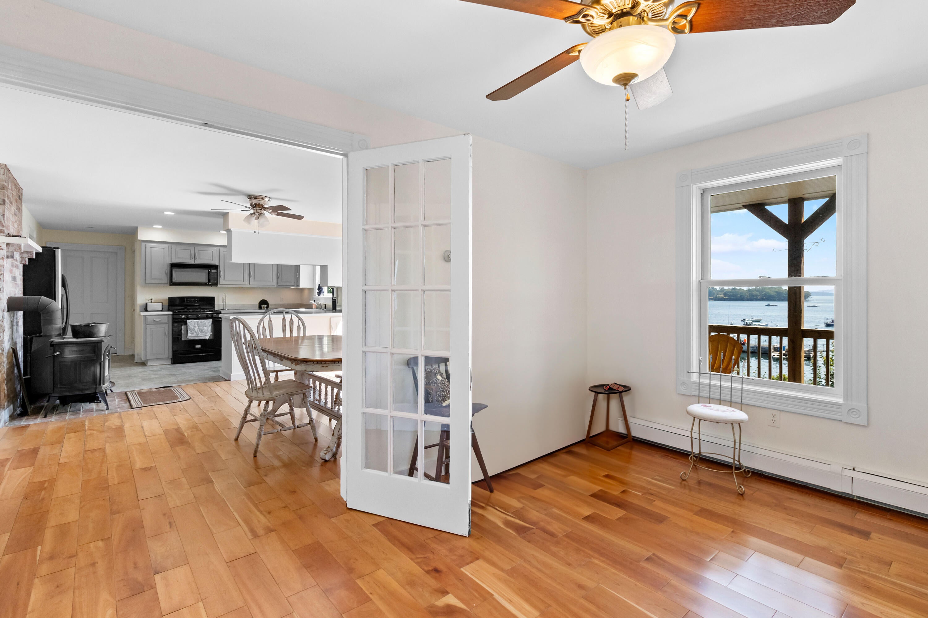 Friendship, Maine, 04547, United States, 3 Bedrooms Bedrooms, ,2 BathroomsBathrooms,Residential,Active,1922319