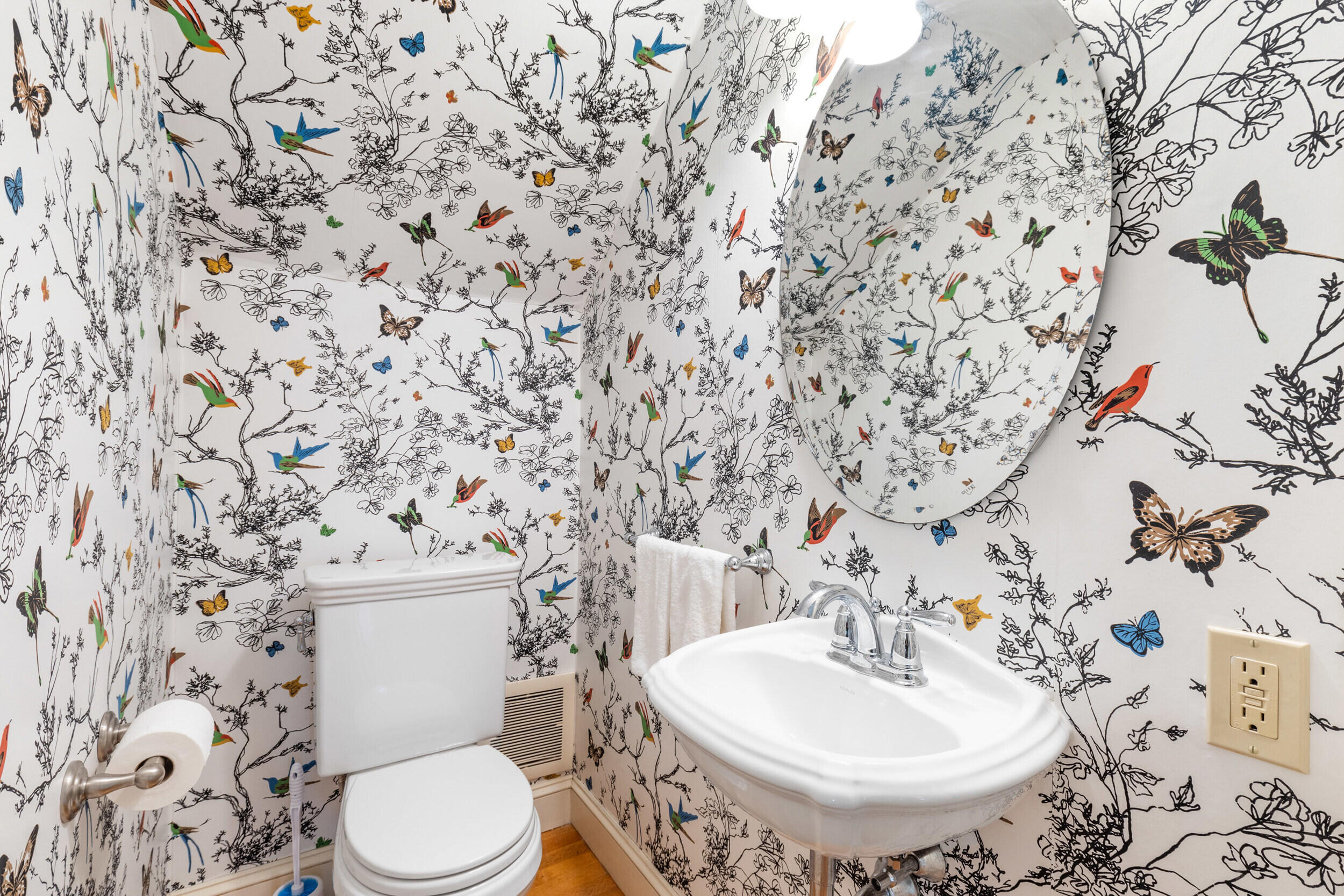 Portland, Maine, 04103, United States, 4 Bedrooms Bedrooms, ,3 BathroomsBathrooms,Residential,Active,2040217