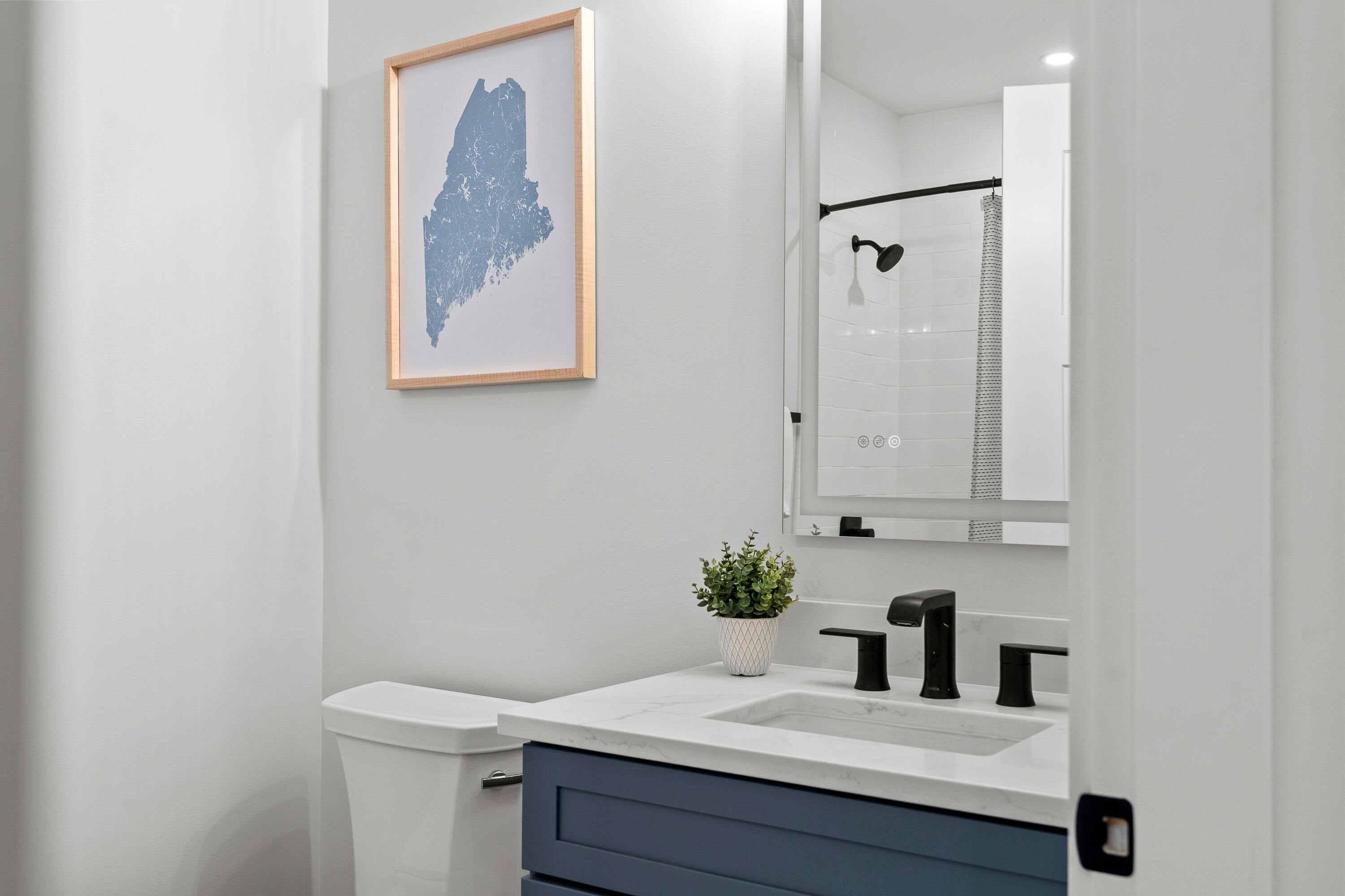 Falmouth, Maine, 04105, United States, 5 Bedrooms Bedrooms, ,6 BathroomsBathrooms,Residential,Active,1853629