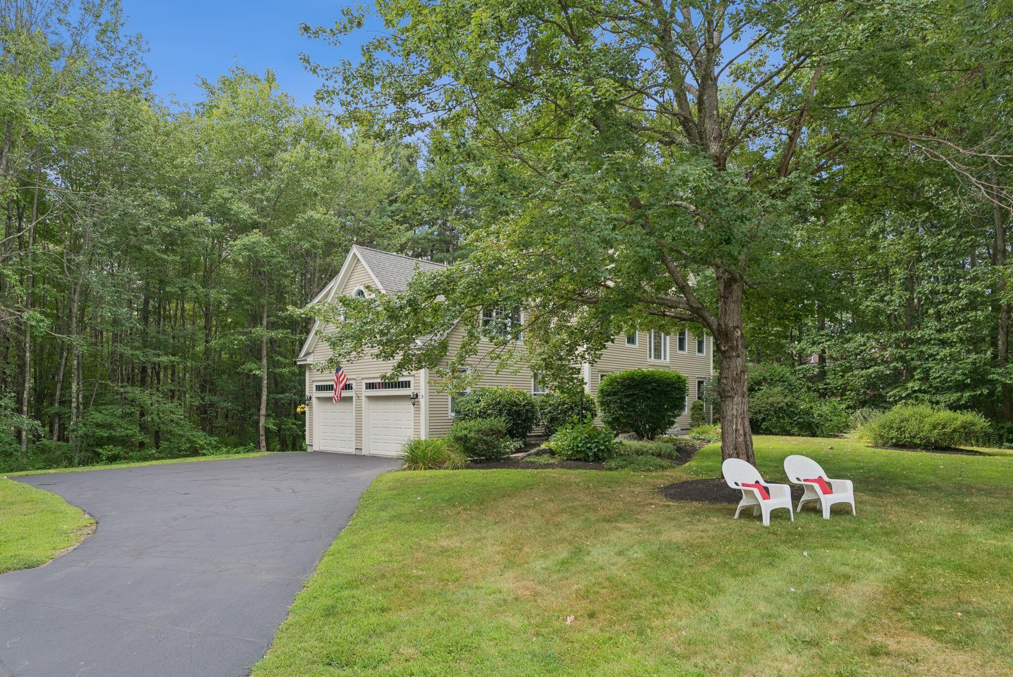 Falmouth, Maine, 04105, United States, 4 Bedrooms Bedrooms, ,3 BathroomsBathrooms,Residential,Active,1920228