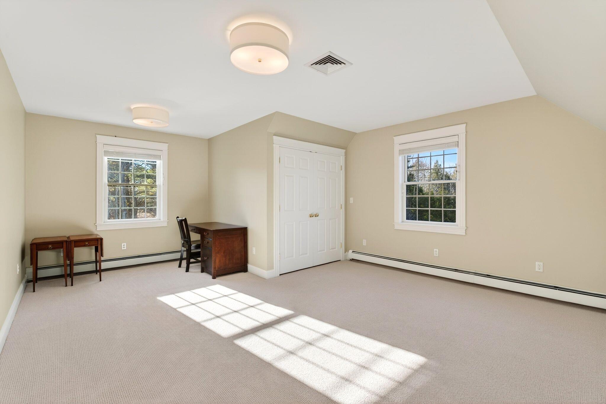 Falmouth, Maine, 04105, United States, 5 Bedrooms Bedrooms, ,7 BathroomsBathrooms,Residential,Active,2013455