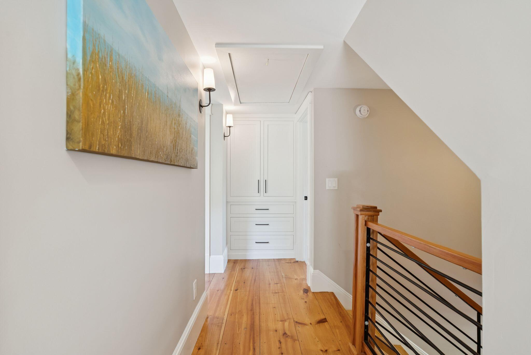 Falmouth, Maine, 04105, United States, 5 Bedrooms Bedrooms, ,4 BathroomsBathrooms,Residential,Active,1961947