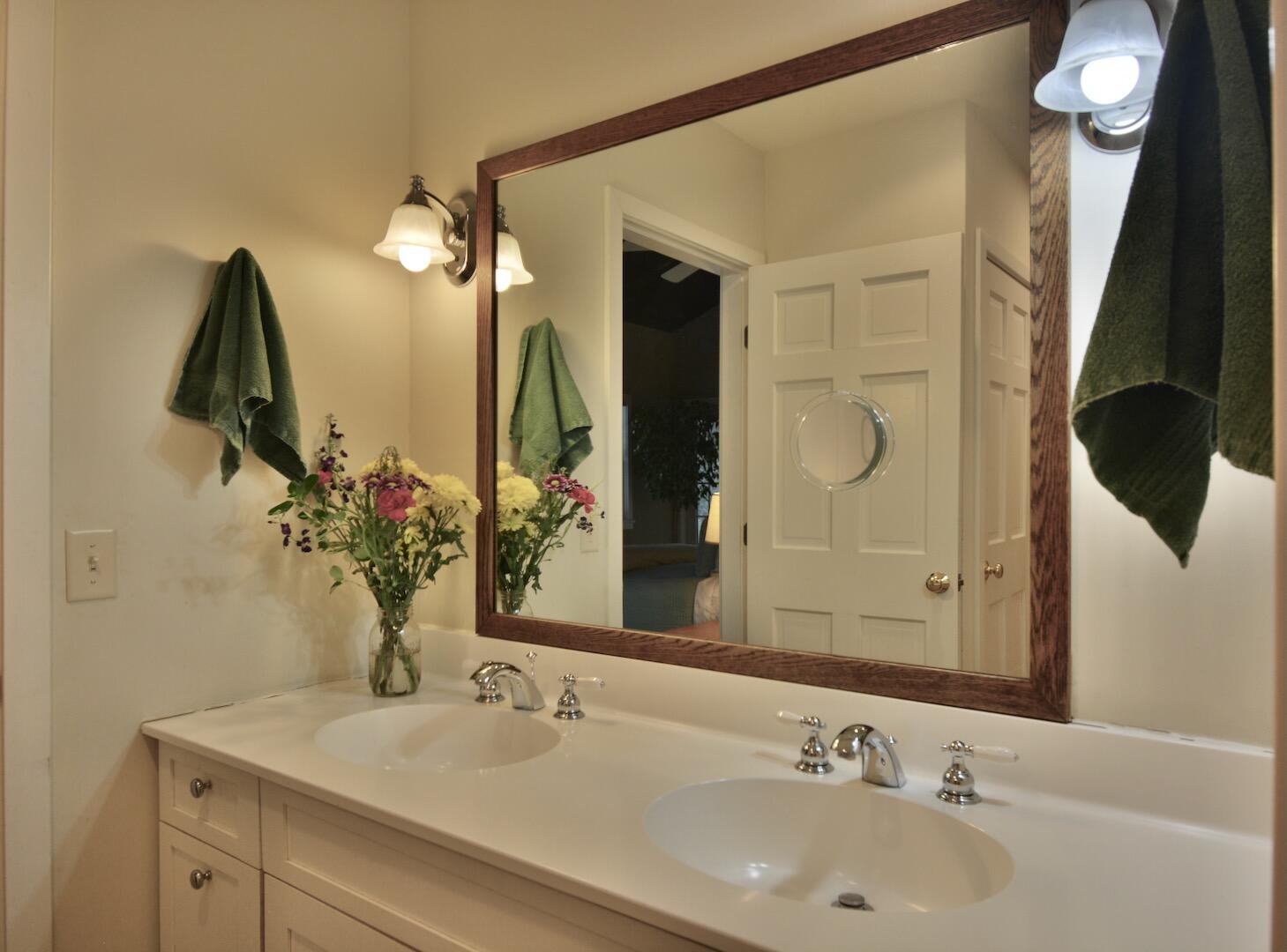 New Portland, Maine, 04961, United States, 3 Bedrooms Bedrooms, ,3 BathroomsBathrooms,Residential,Active,1953680