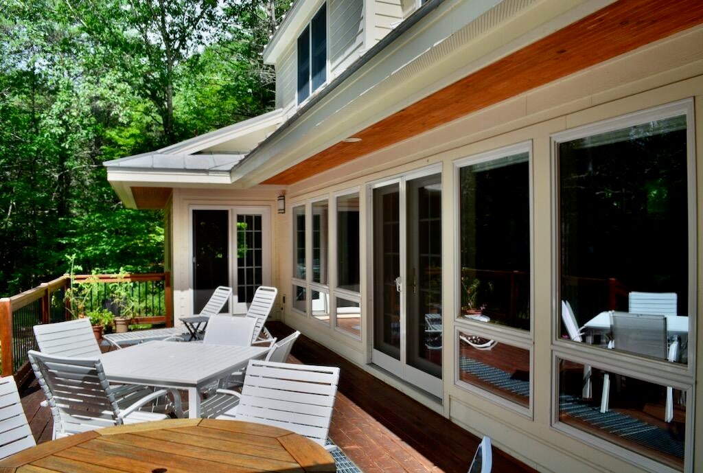 New Portland, Maine, 04961, United States, 3 Bedrooms Bedrooms, ,3 BathroomsBathrooms,Residential,Active,2009865