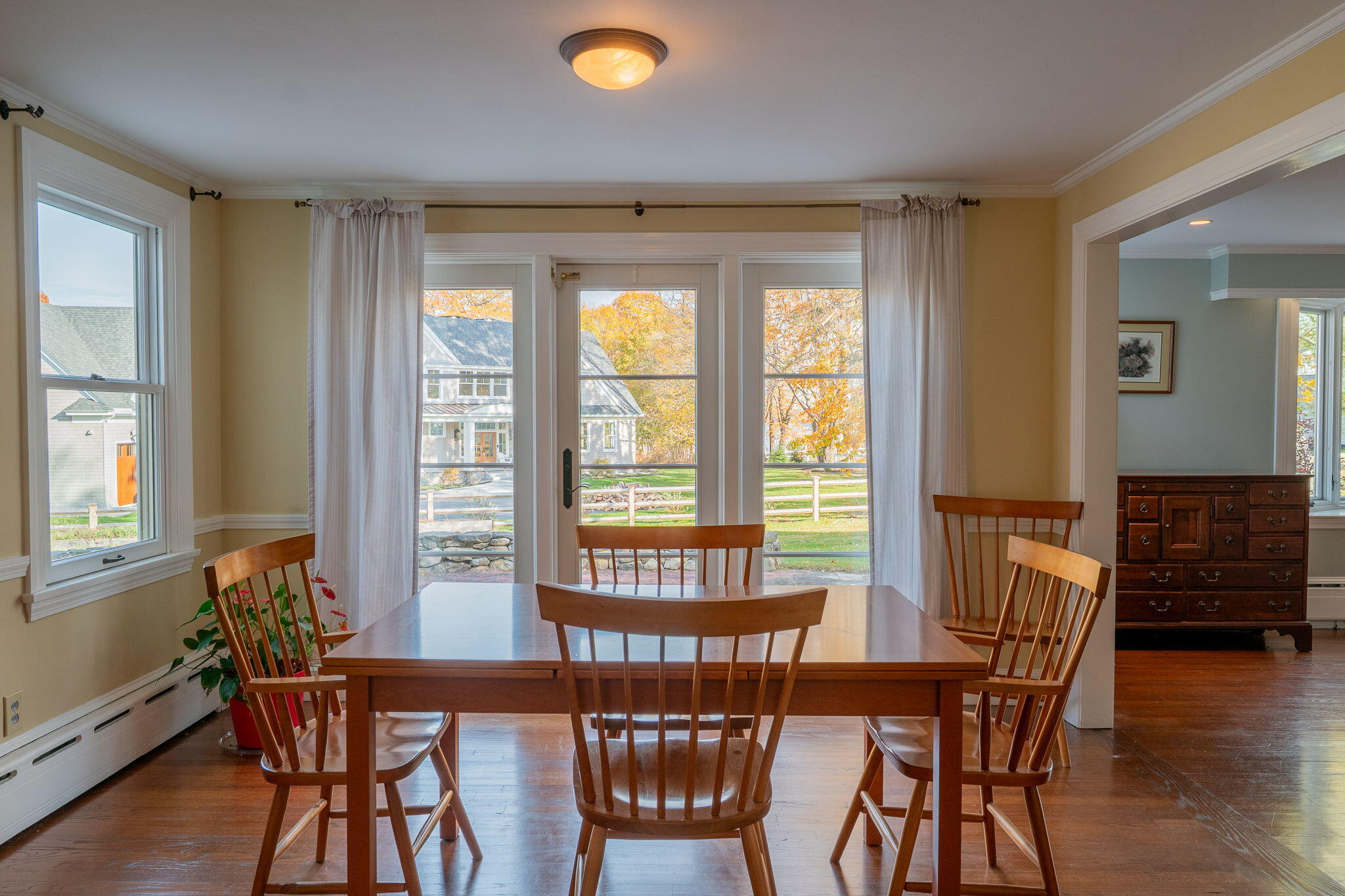 Cumberland, Maine, 04110, United States, 5 Bedrooms Bedrooms, ,3 BathroomsBathrooms,Residential,Active,1989779