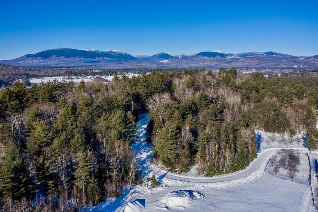 New Portland, Maine, 04961, United States, 3 Bedrooms Bedrooms, ,3 BathroomsBathrooms,Residential,Active,2009865
