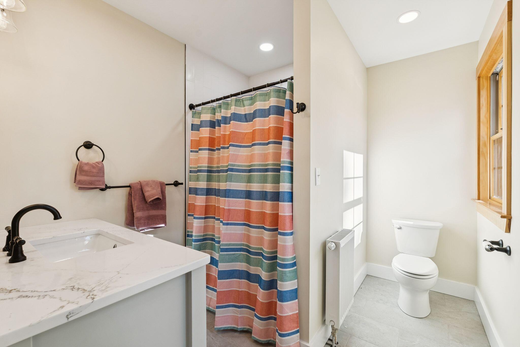 Casco, Maine, 04015, United States, 4 Bedrooms Bedrooms, ,5 BathroomsBathrooms,Residential,Active,1968106