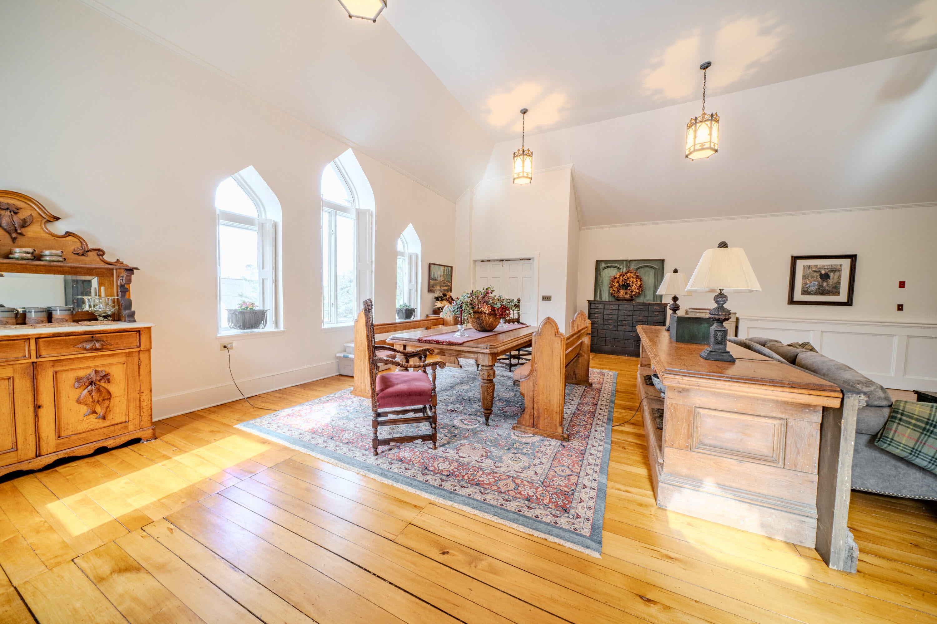 Belfast, Maine, 04915, United States, ,2 BathroomsBathrooms,Residential,Active,1762819