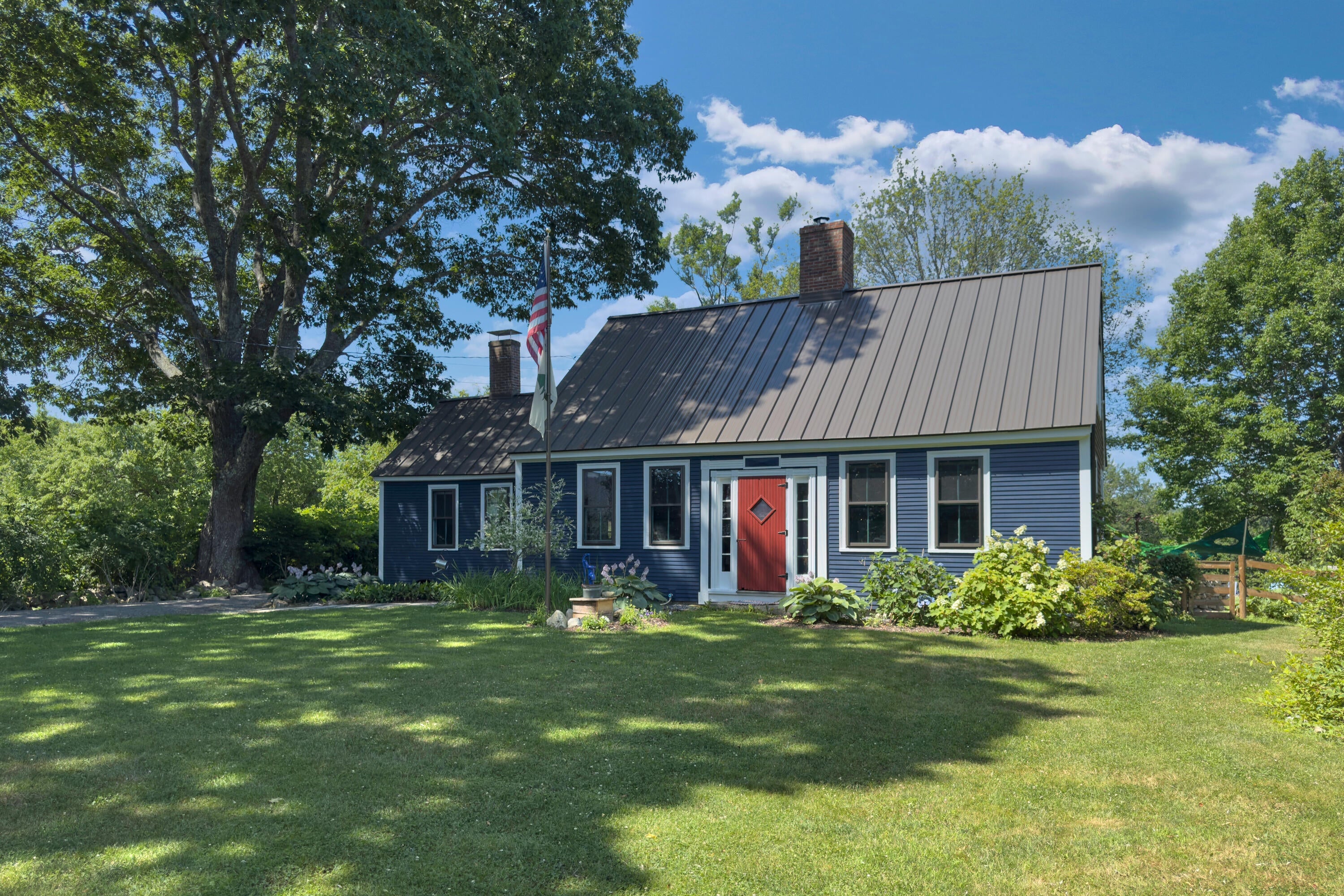 Waldoboro, Maine, 04572, United States, 3 Bedrooms Bedrooms, ,2 BathroomsBathrooms,Residential,Active,1905351