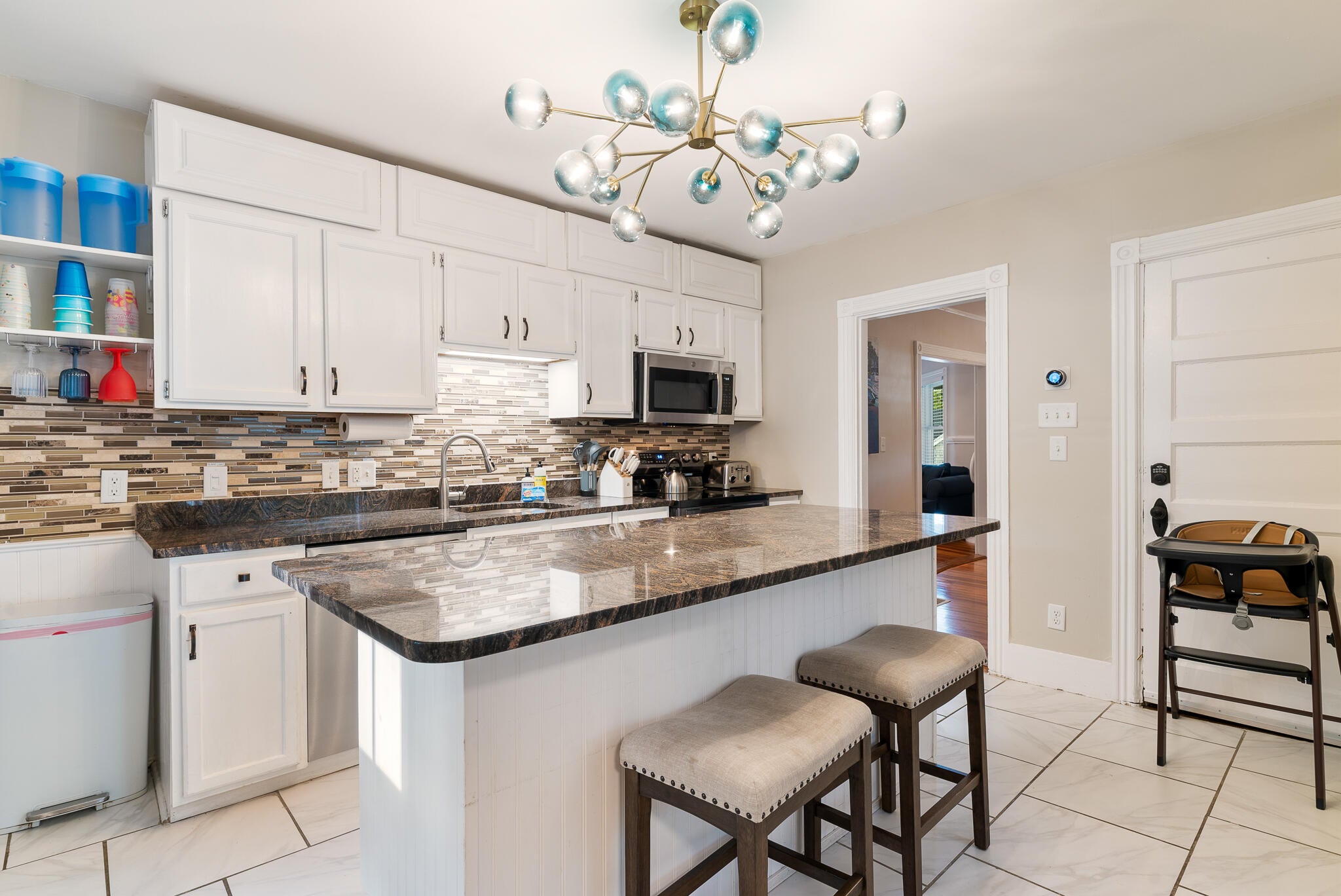 Ogunquit, Maine, 03907, United States, 7 Bedrooms Bedrooms, ,7 BathroomsBathrooms,Residential,Active,1942380