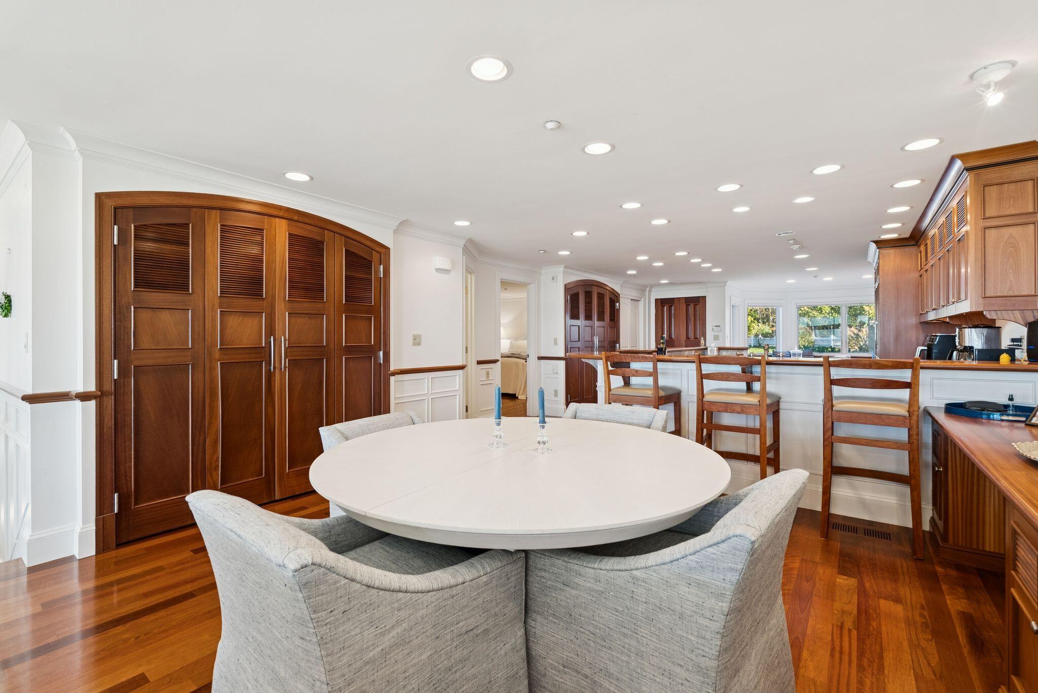 Scarborough, Maine, 04074, United States, 2 Bedrooms Bedrooms, ,3 BathroomsBathrooms,Residential,Active,1972151