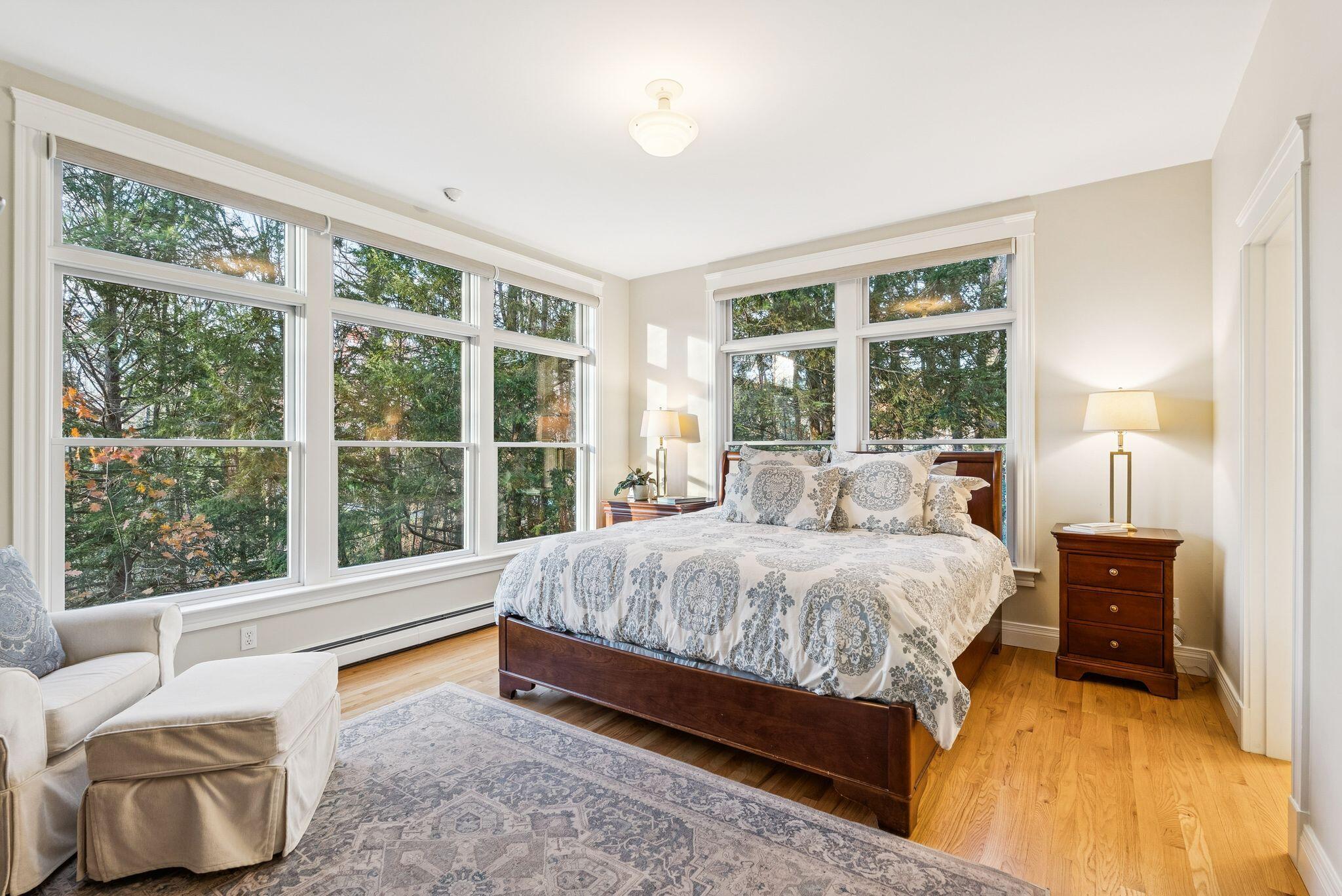 Falmouth, Maine, 04105, United States, 5 Bedrooms Bedrooms, ,4 BathroomsBathrooms,Residential,Active,2002327