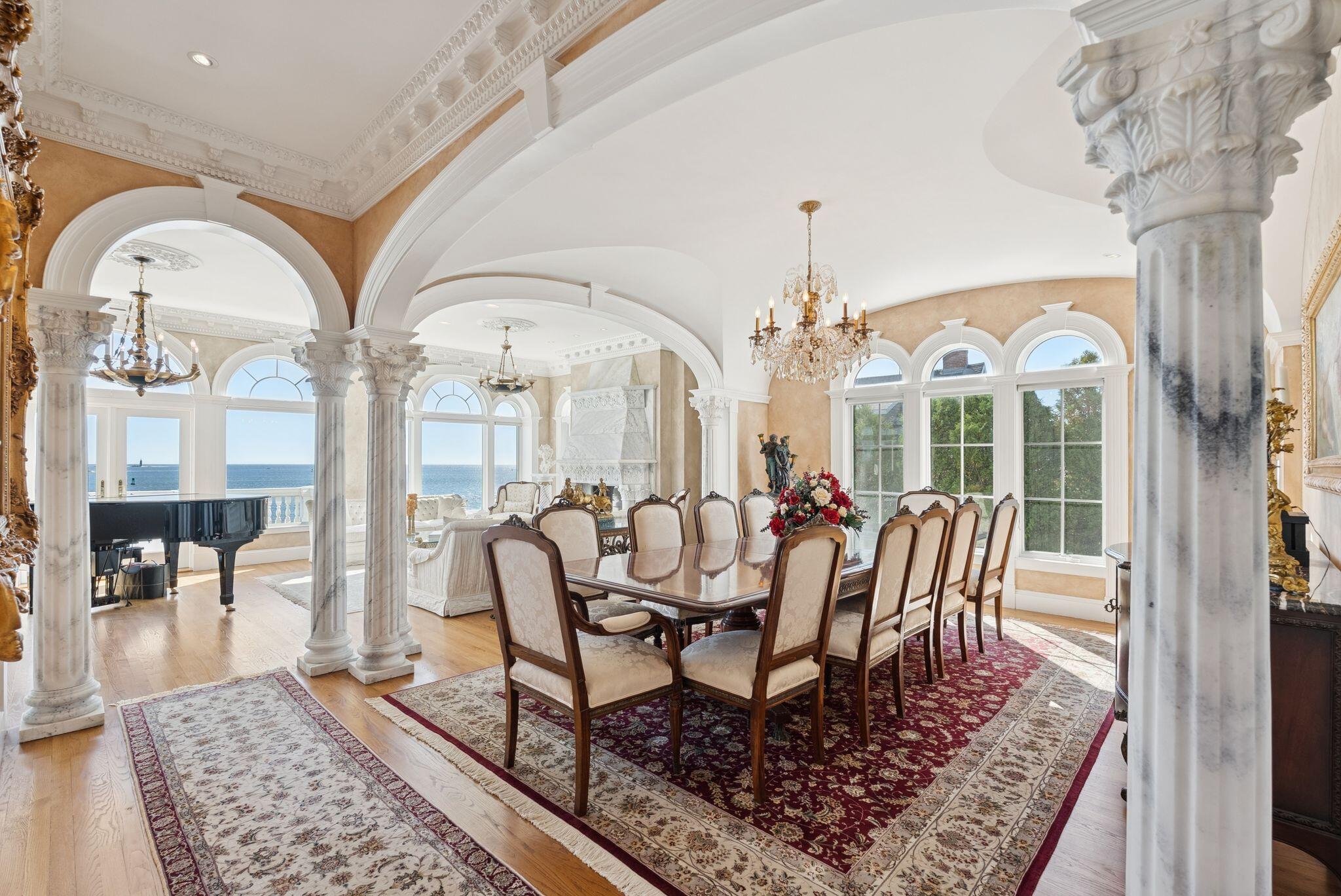 South Portland, Maine, 04106, United States, 3 Bedrooms Bedrooms, ,5 BathroomsBathrooms,Residential,Active,1954023