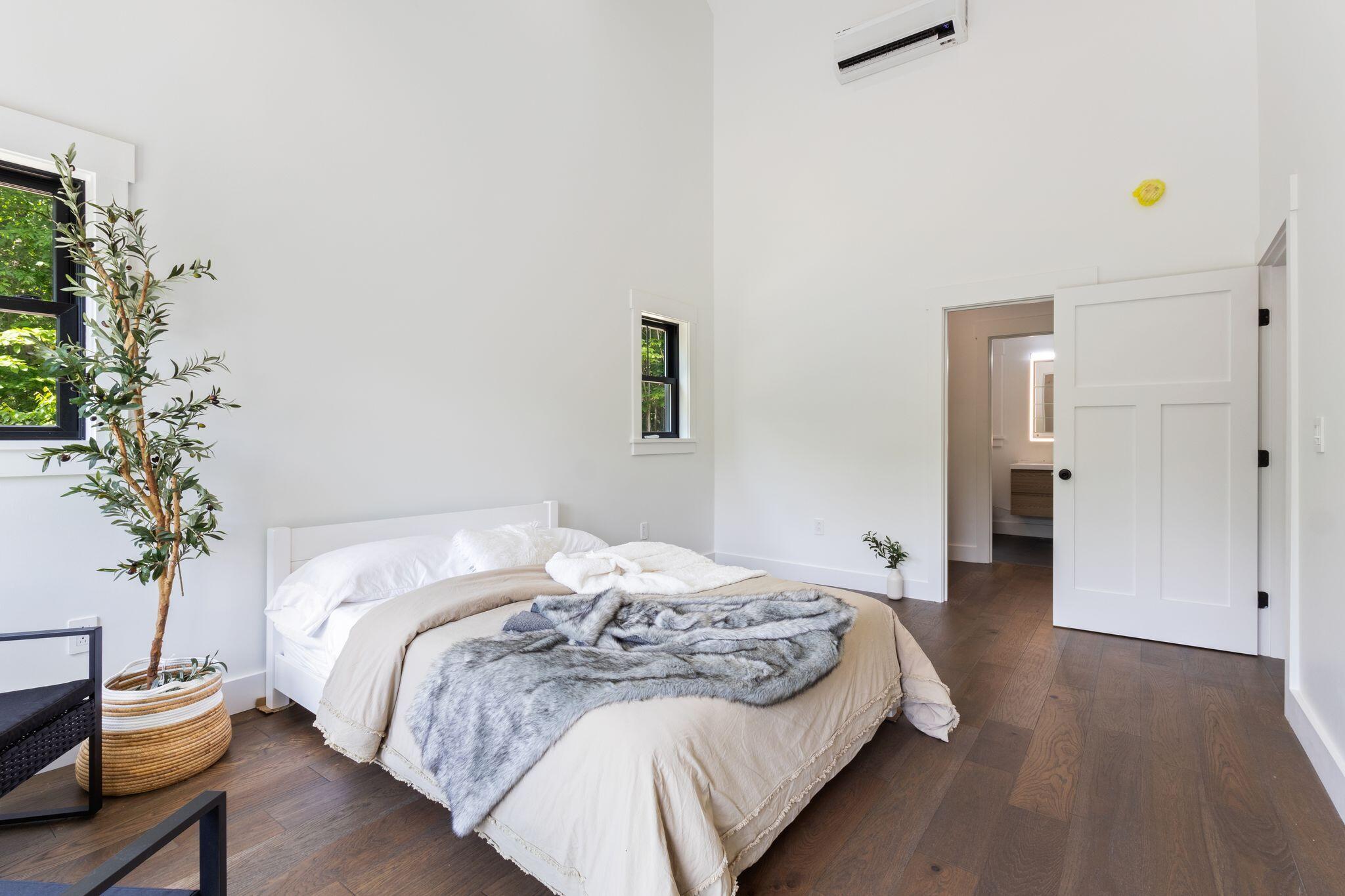 Newry, Maine, 04261, United States, 14 Bedrooms Bedrooms, ,14 BathroomsBathrooms,Residential,Active,1927667