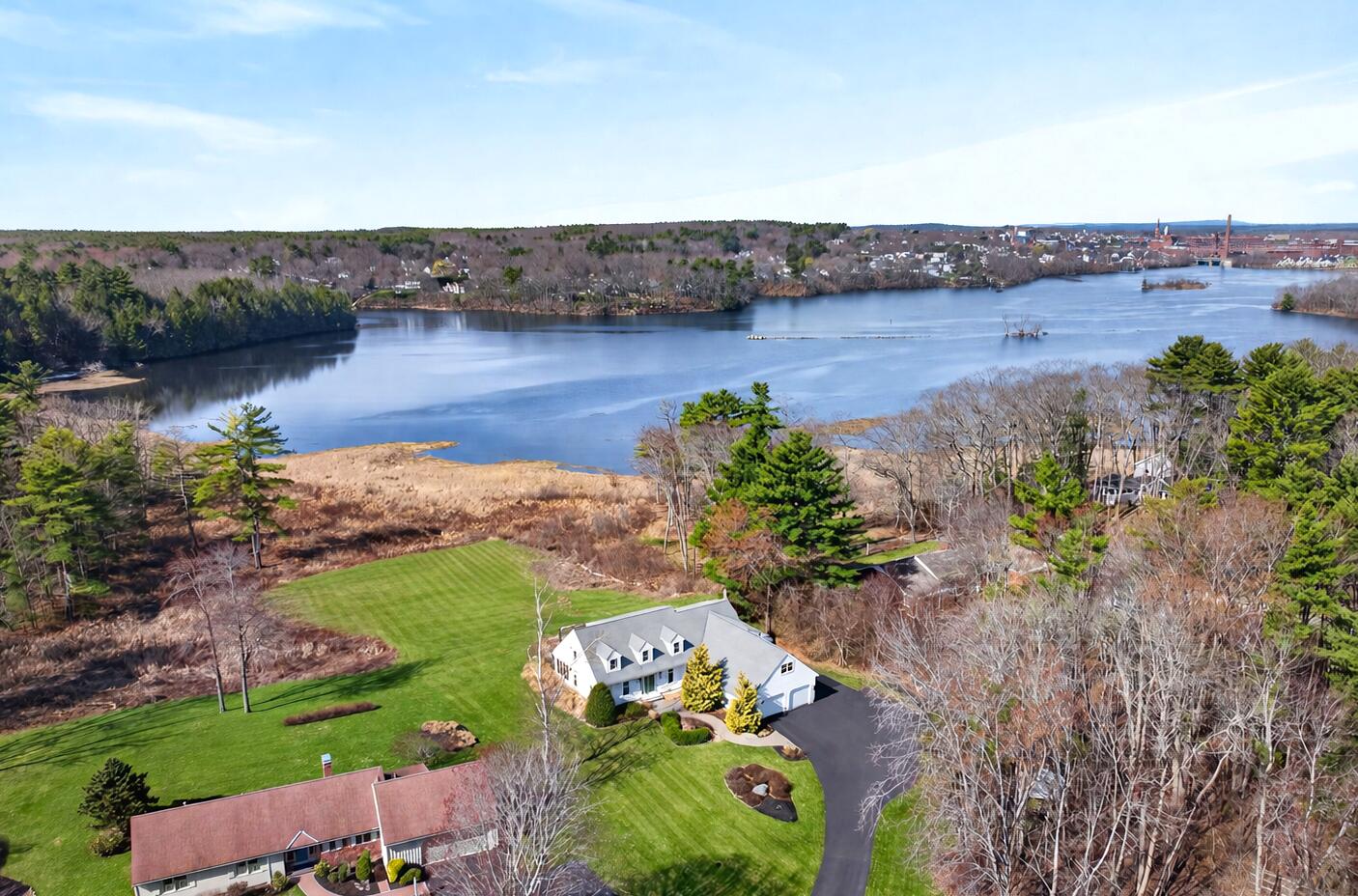 Saco, Maine, 04072, United States, 4 Bedrooms Bedrooms, ,4 BathroomsBathrooms,Residential,Active,2037560