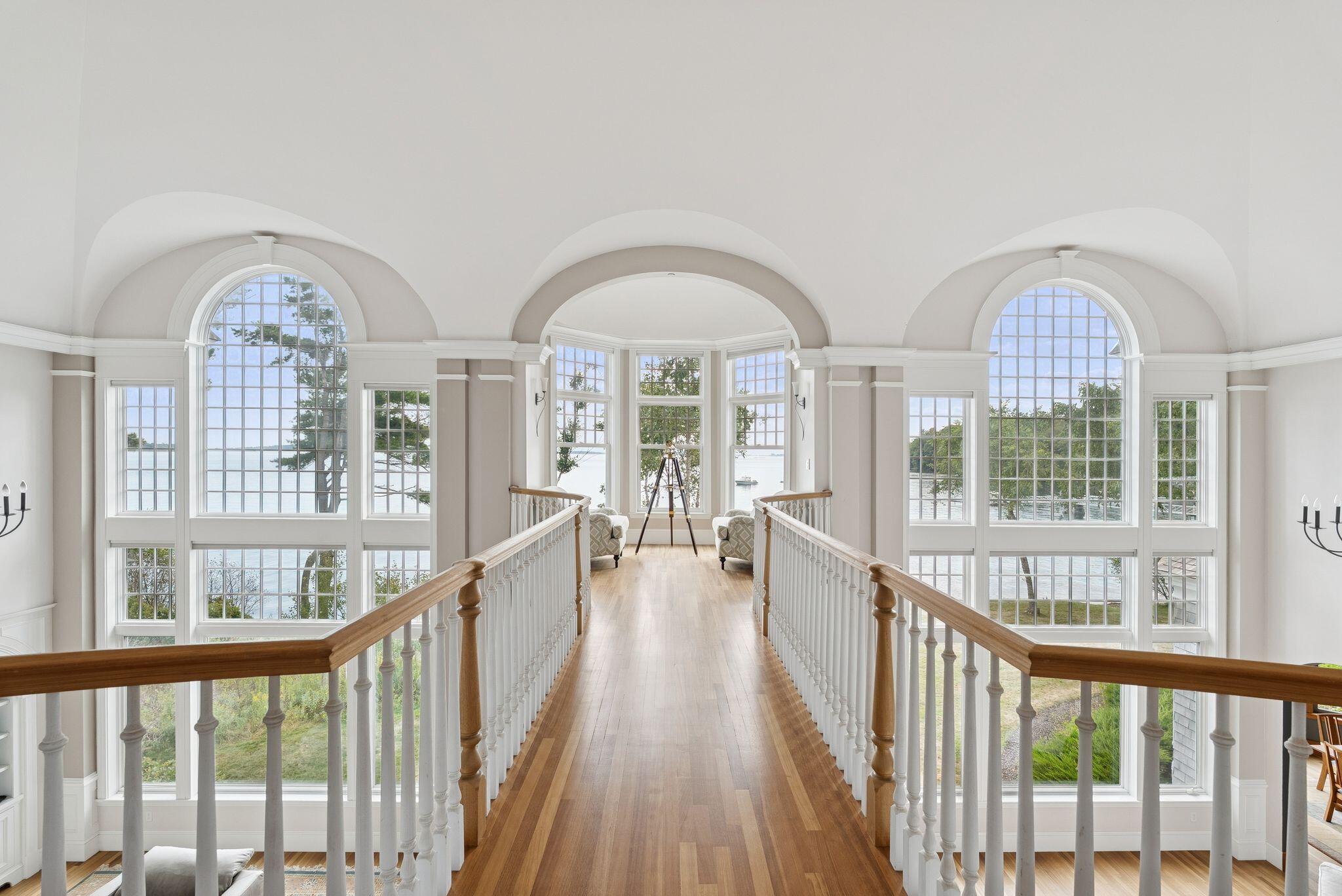 Yarmouth, Maine, 04096, United States, 4 Bedrooms Bedrooms, ,5 BathroomsBathrooms,Residential,Active,1945252