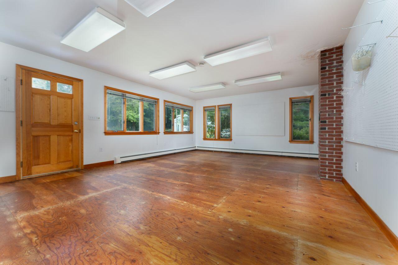 Brunswick, Maine, 04011, United States, 4 Bedrooms Bedrooms, ,3 BathroomsBathrooms,Residential,Active,1900497
