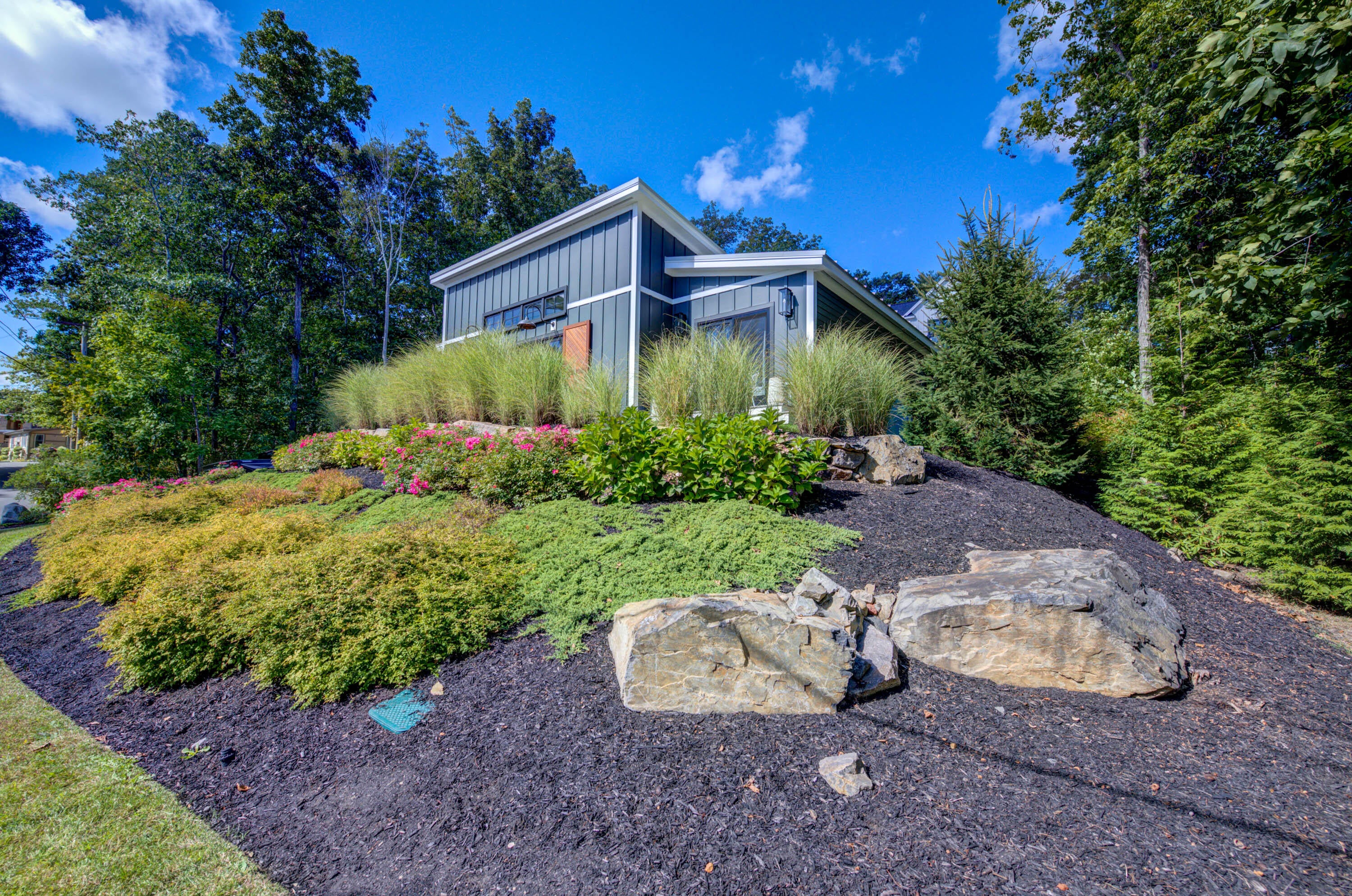 Ogunquit, Maine, 03907, United States, 3 Bedrooms Bedrooms, ,2 BathroomsBathrooms,Residential,Active,1951829