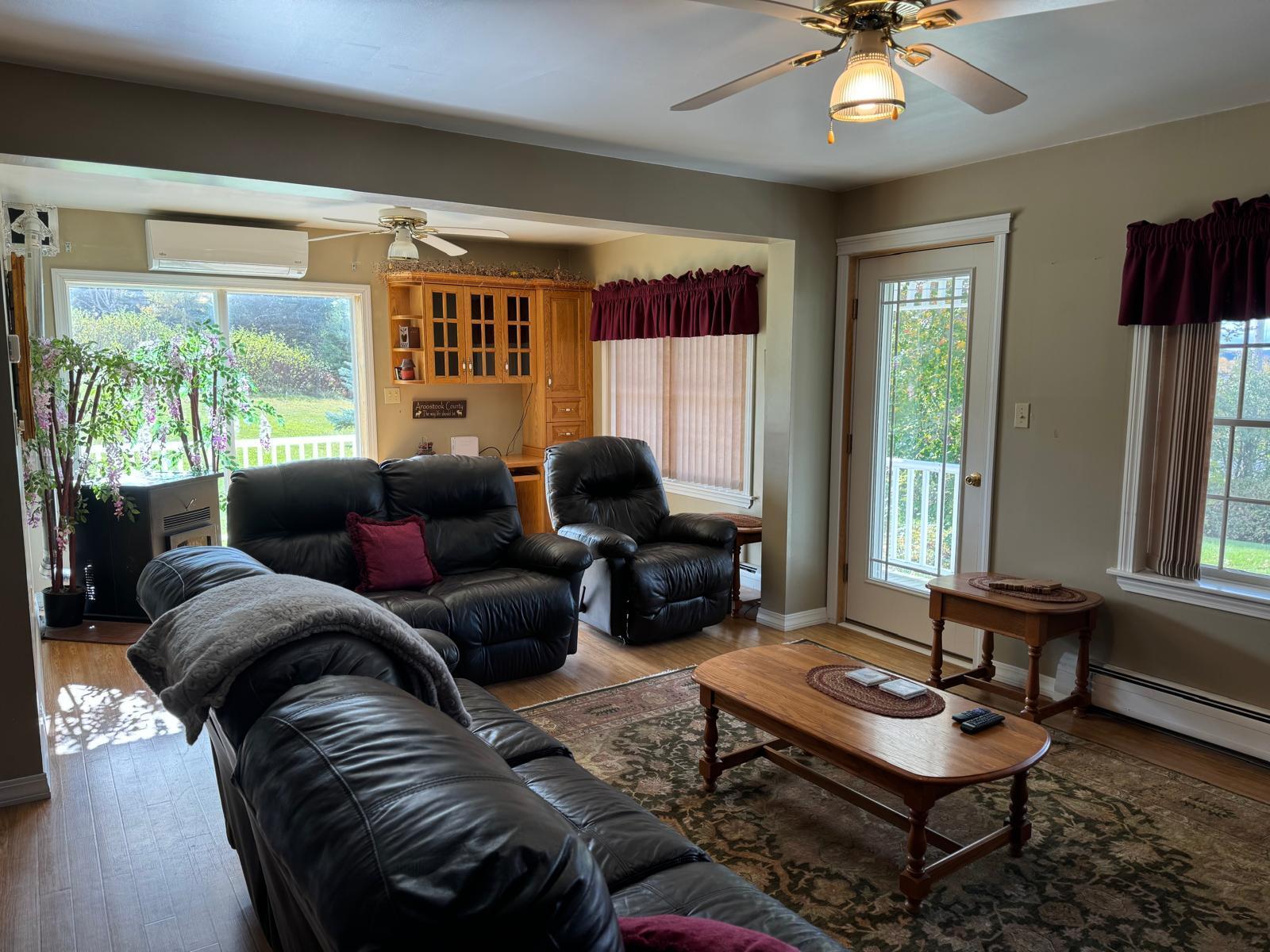 New Canada, Maine, 04743, United States, 6 Bedrooms Bedrooms, ,2 BathroomsBathrooms,Residential,Active,1702003