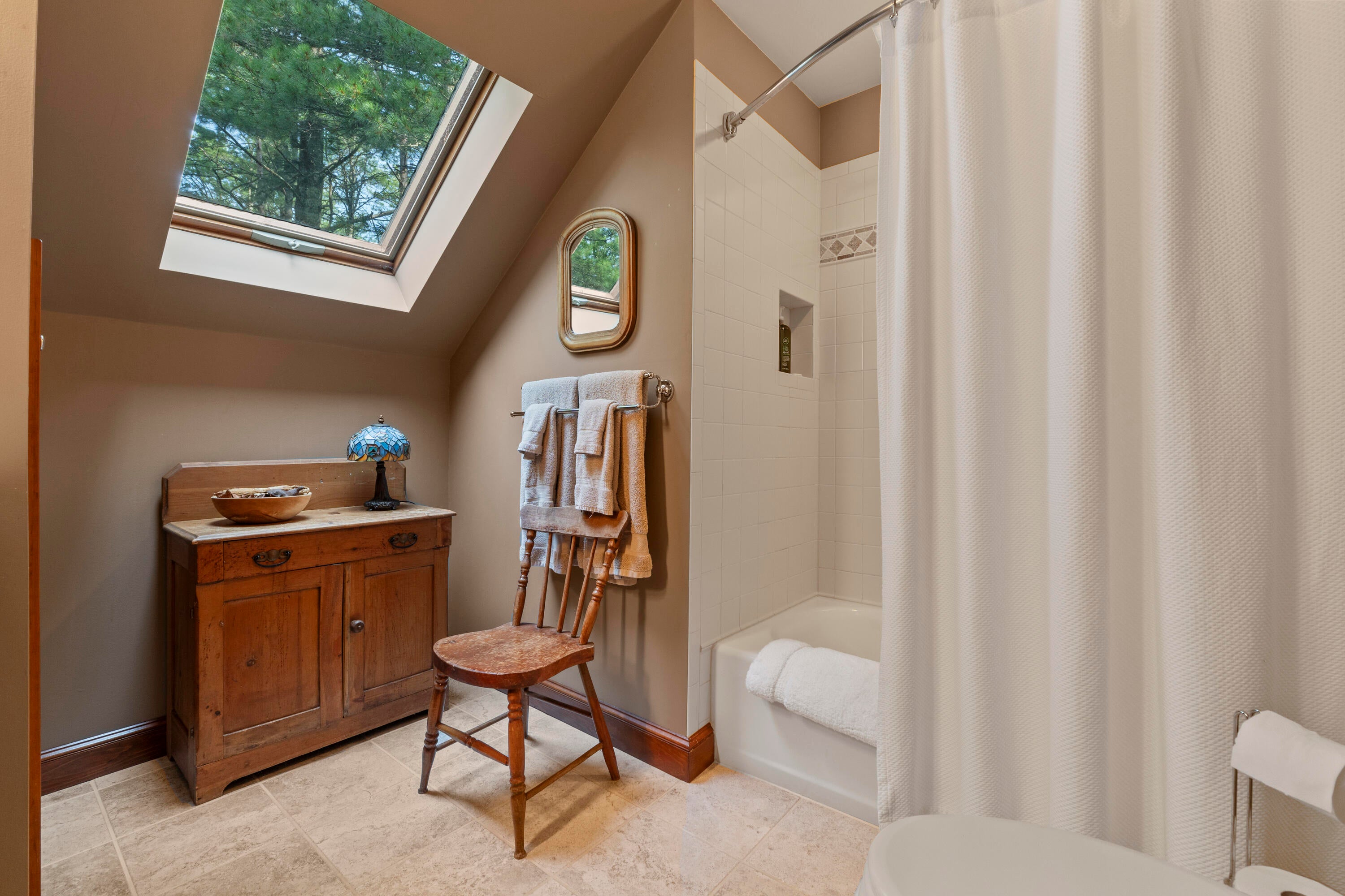 Harpswell, Maine, 04079, United States, 3 Bedrooms Bedrooms, ,2 BathroomsBathrooms,Residential,Active,1913036