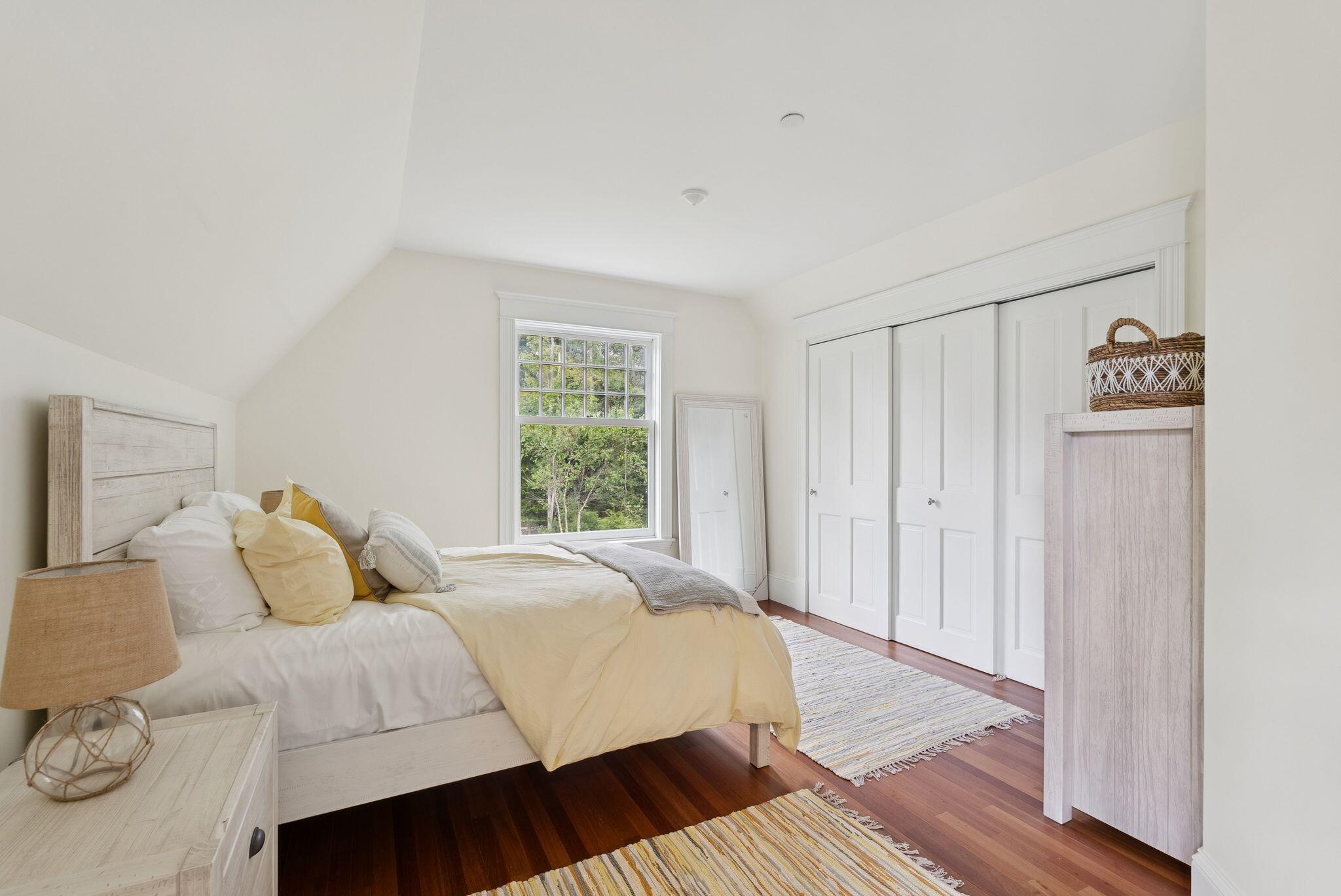 Yarmouth, Maine, 04096, United States, 4 Bedrooms Bedrooms, ,5 BathroomsBathrooms,Residential,Active,1945252
