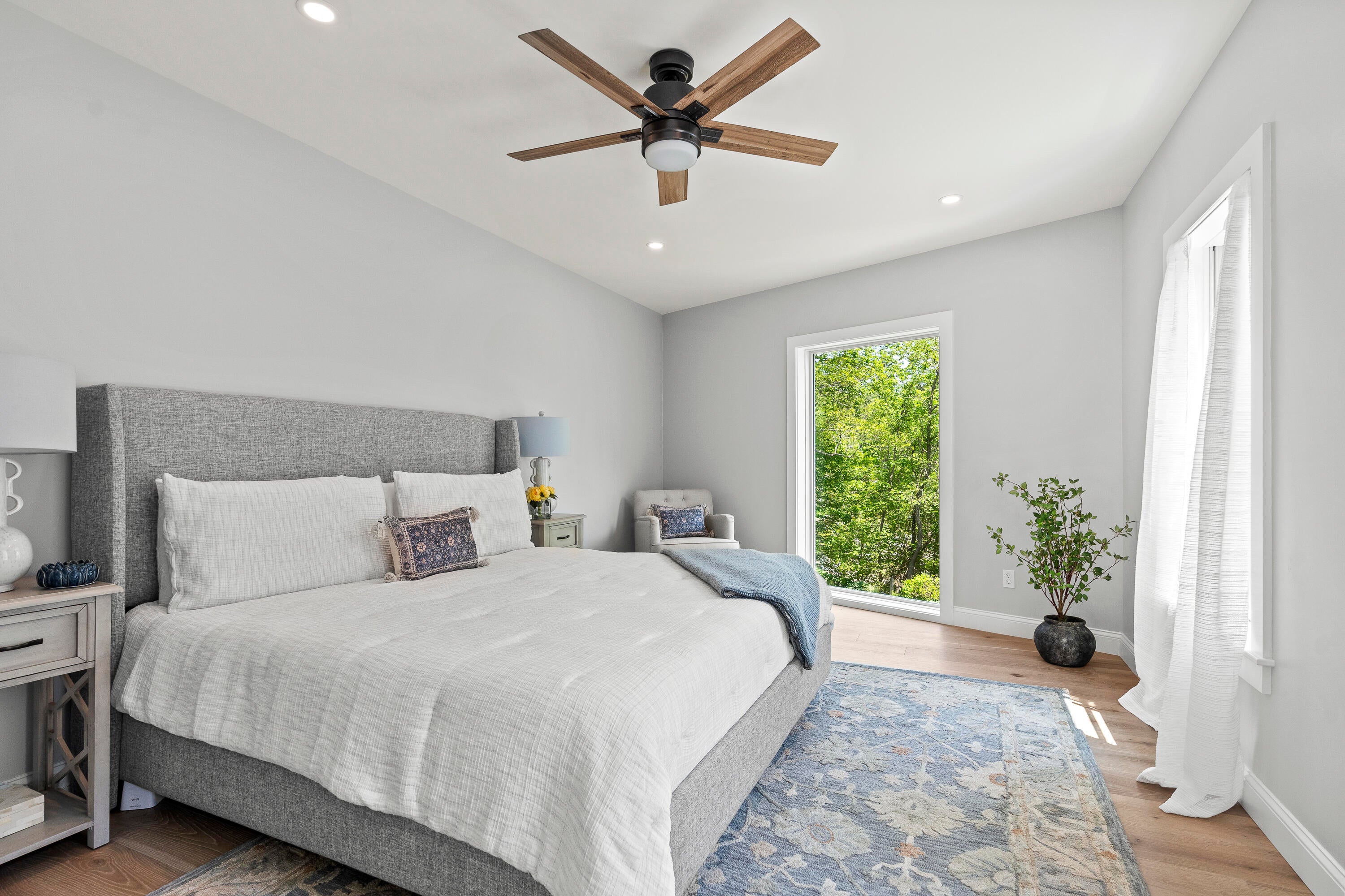 Falmouth, Maine, 04105, United States, 5 Bedrooms Bedrooms, ,6 BathroomsBathrooms,Residential,Active,2028555