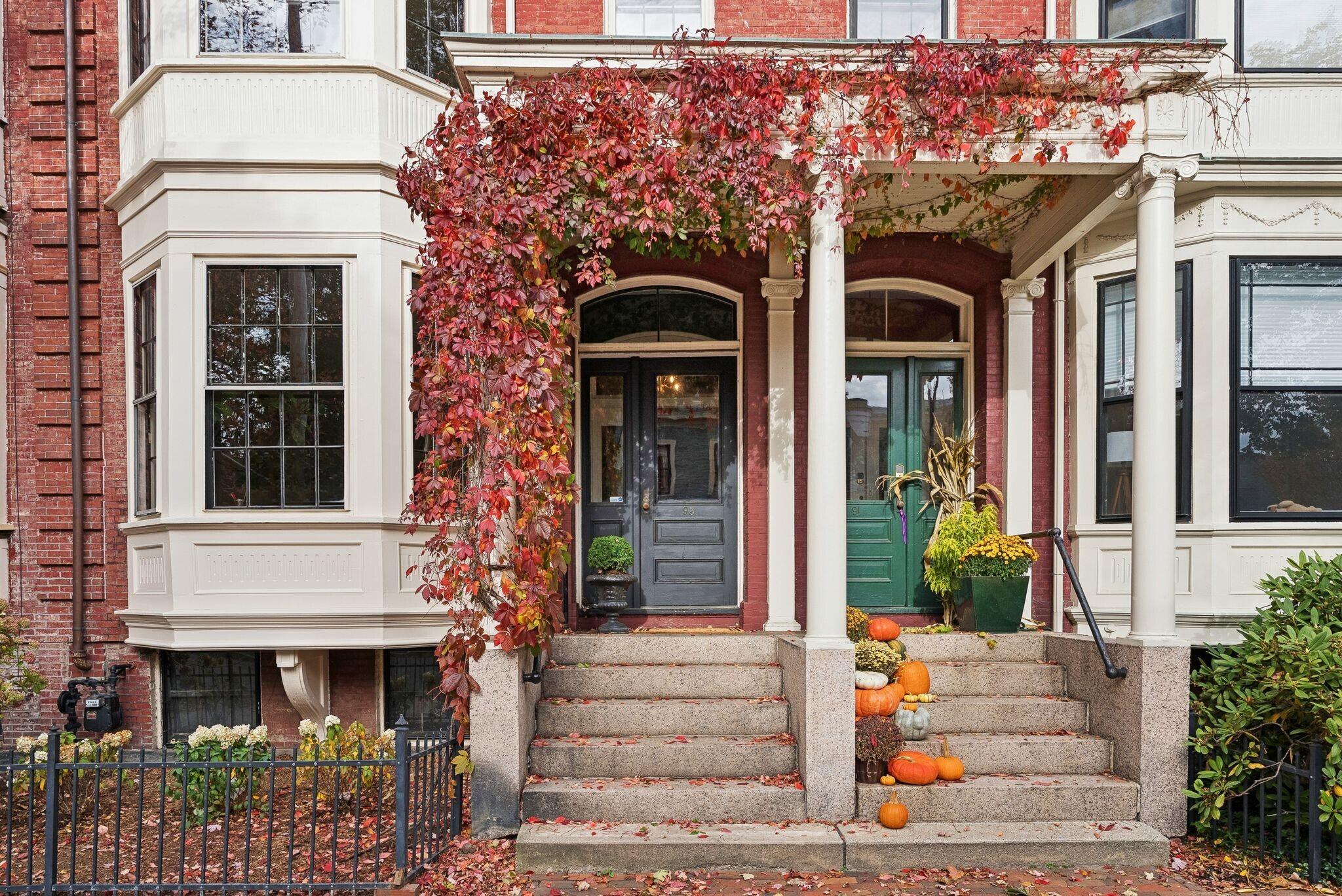 Portland, Maine, 04102, United States, 4 Bedrooms Bedrooms, ,3 BathroomsBathrooms,Residential,Active,1965802