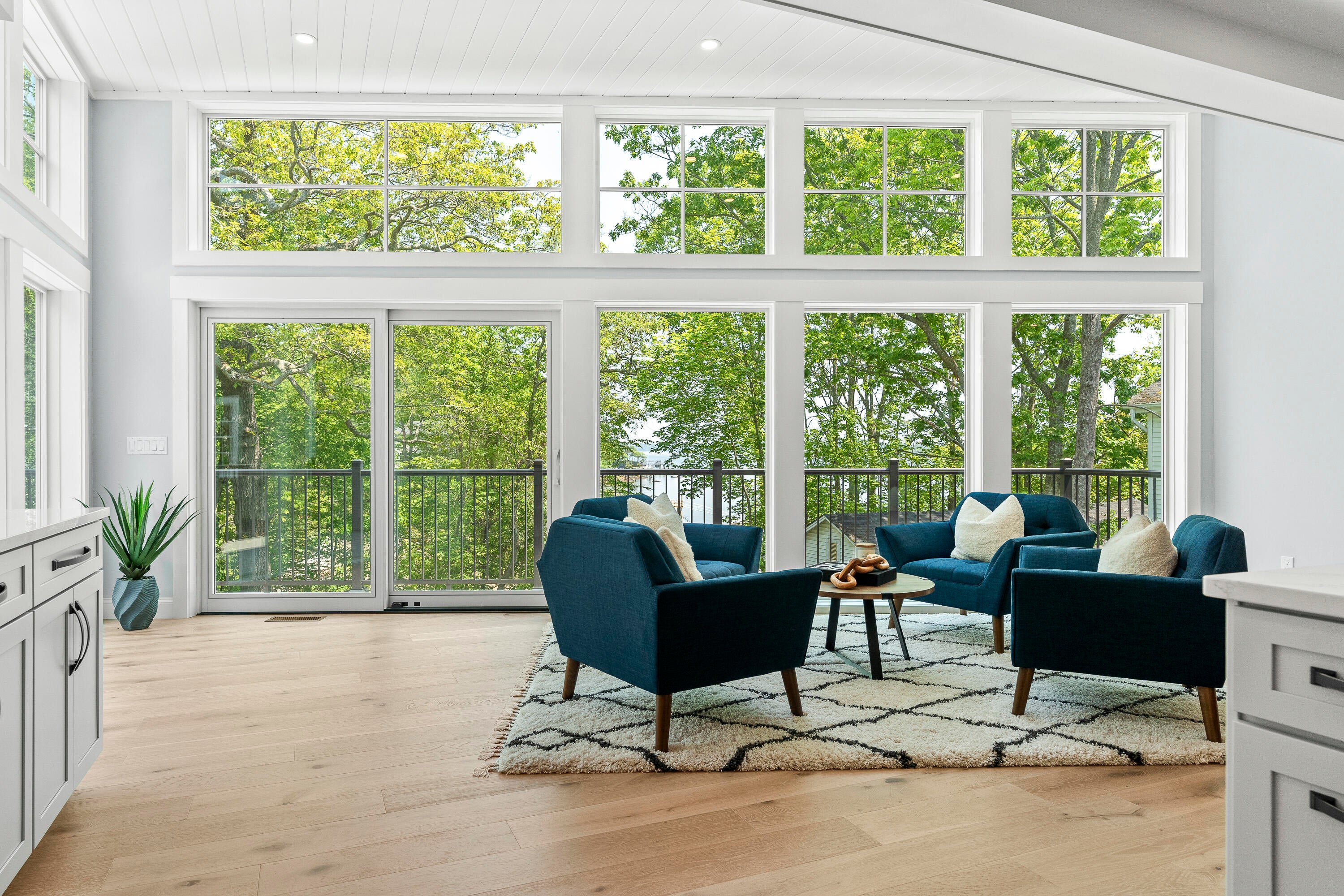 Falmouth, Maine, 04105, United States, 5 Bedrooms Bedrooms, ,6 BathroomsBathrooms,Residential,Active,2028555