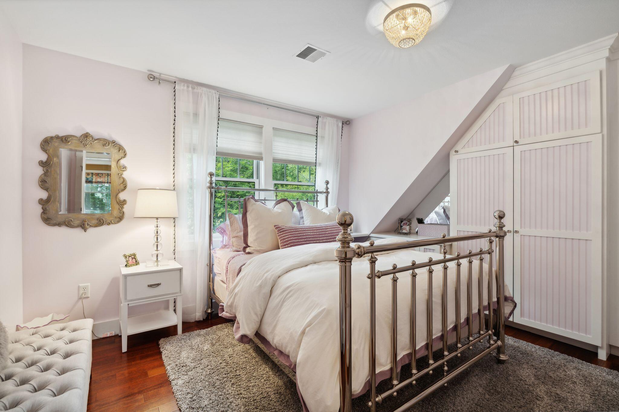 Naples, Maine, 04055, United States, 9 Bedrooms Bedrooms, ,8 BathroomsBathrooms,Residential,Active,1905064