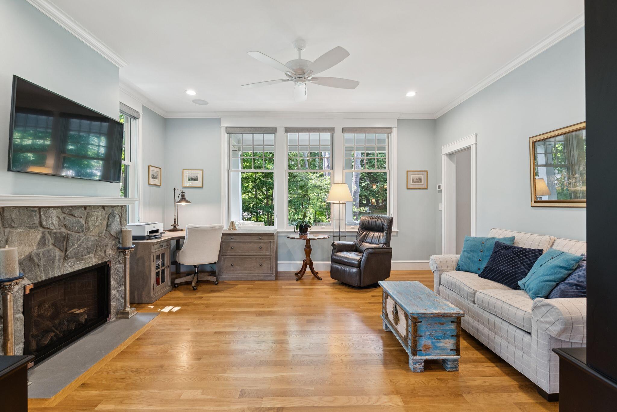 Falmouth, Maine, 04105, United States, 5 Bedrooms Bedrooms, ,6 BathroomsBathrooms,Residential,Active,1952276