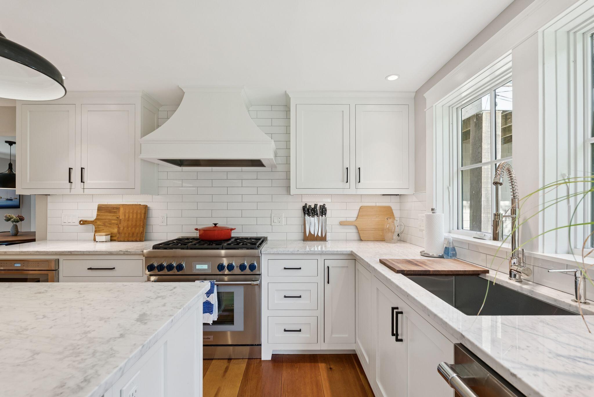 Falmouth, Maine, 04105, United States, 5 Bedrooms Bedrooms, ,4 BathroomsBathrooms,Residential,Active,1961947