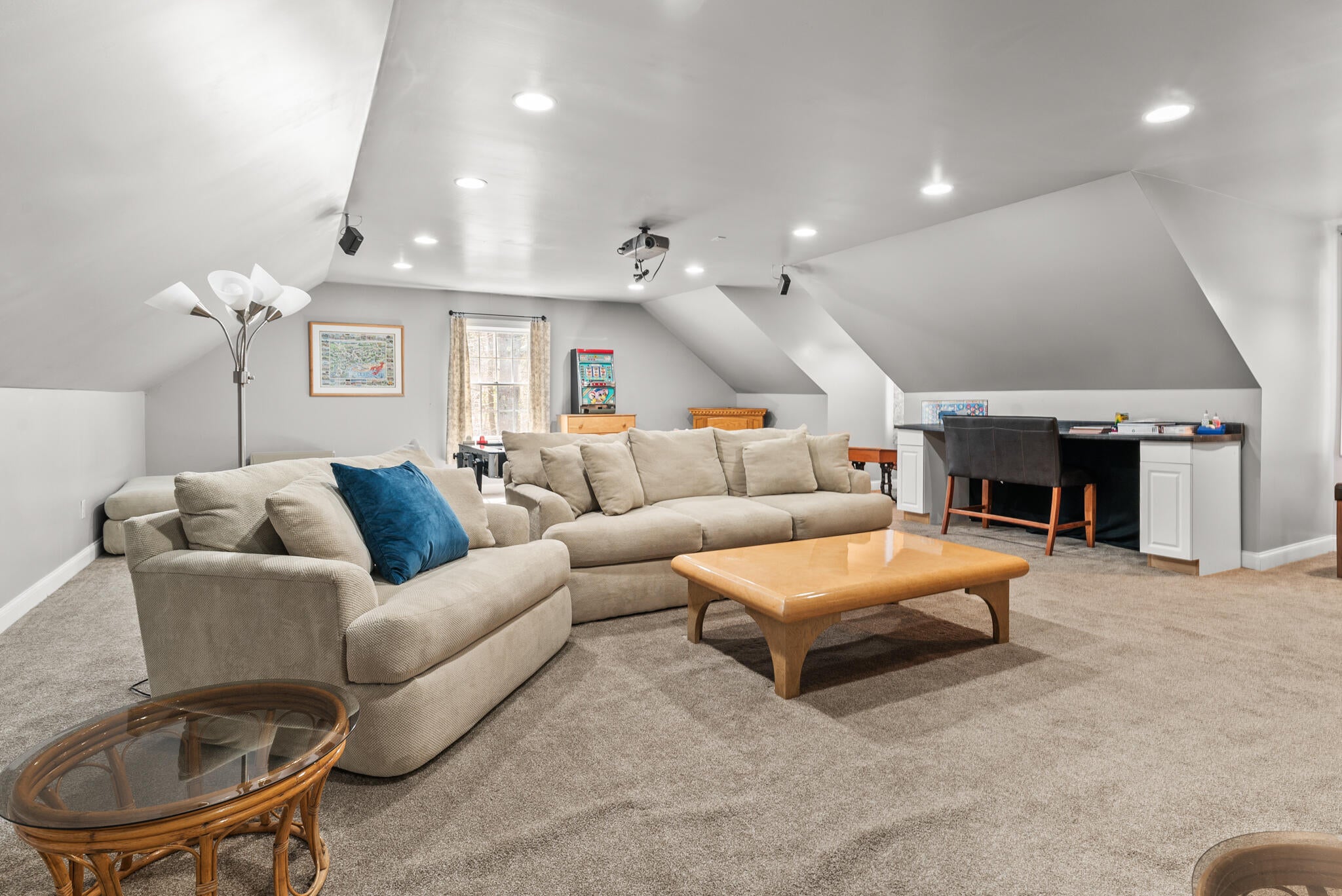 Ogunquit, Maine, 03907, United States, 4 Bedrooms Bedrooms, ,3 BathroomsBathrooms,Residential,Active,1772760