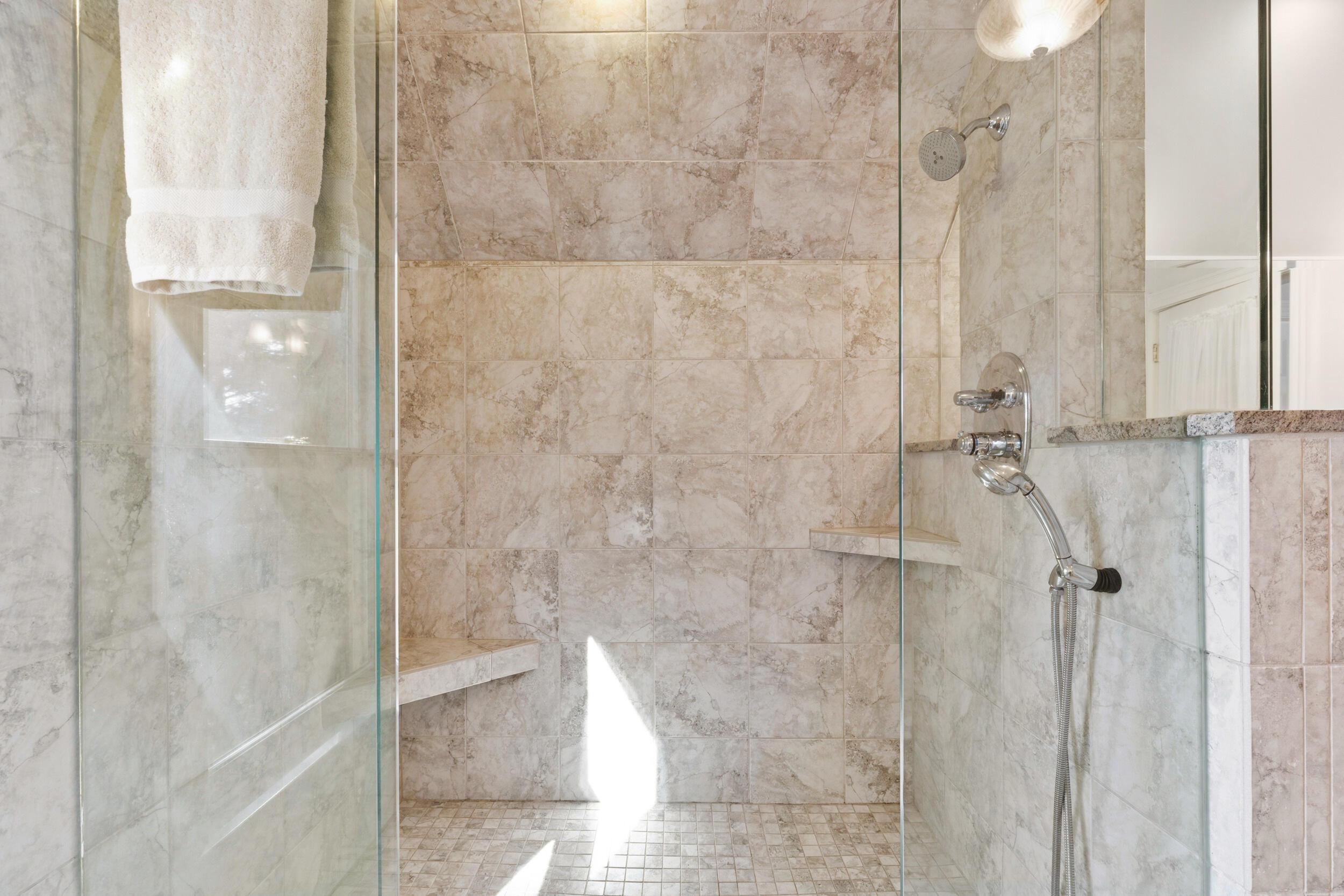 Portland, Maine, 04103, United States, 4 Bedrooms Bedrooms, ,3 BathroomsBathrooms,Residential,Active,2040217