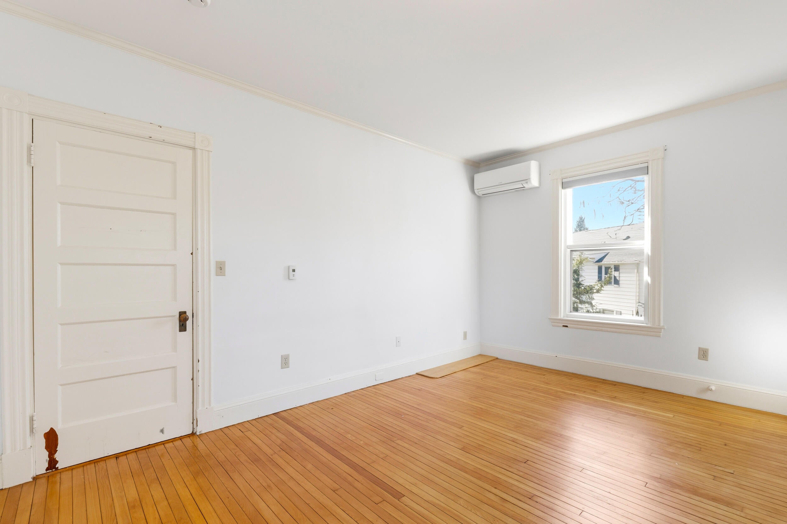 Portland, Maine, 04103, United States, 4 Bedrooms Bedrooms, ,3 BathroomsBathrooms,Residential,Active,2040217