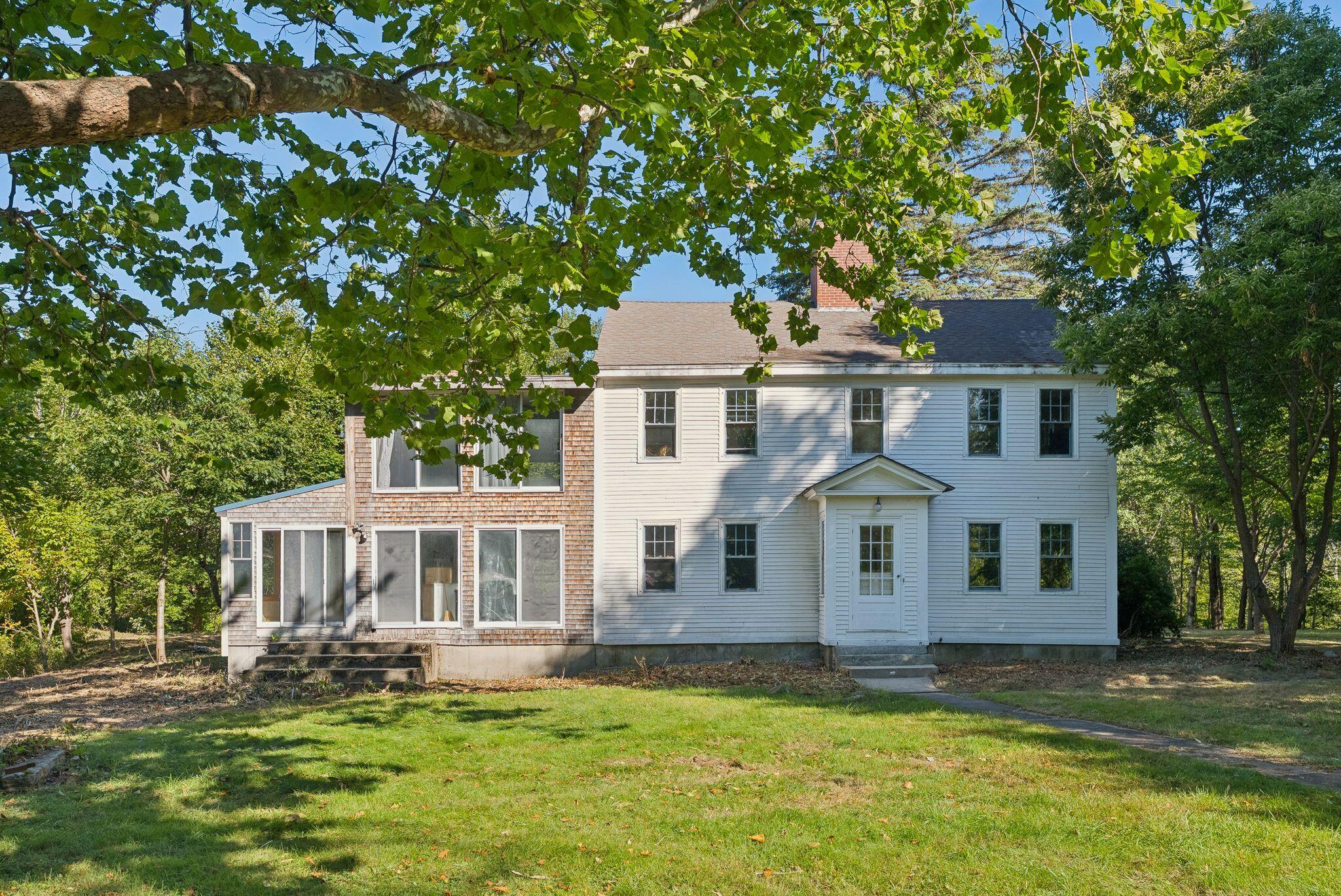 Falmouth, Maine, 04105, United States, 4 Bedrooms Bedrooms, ,3 BathroomsBathrooms,Residential,Active,1943791