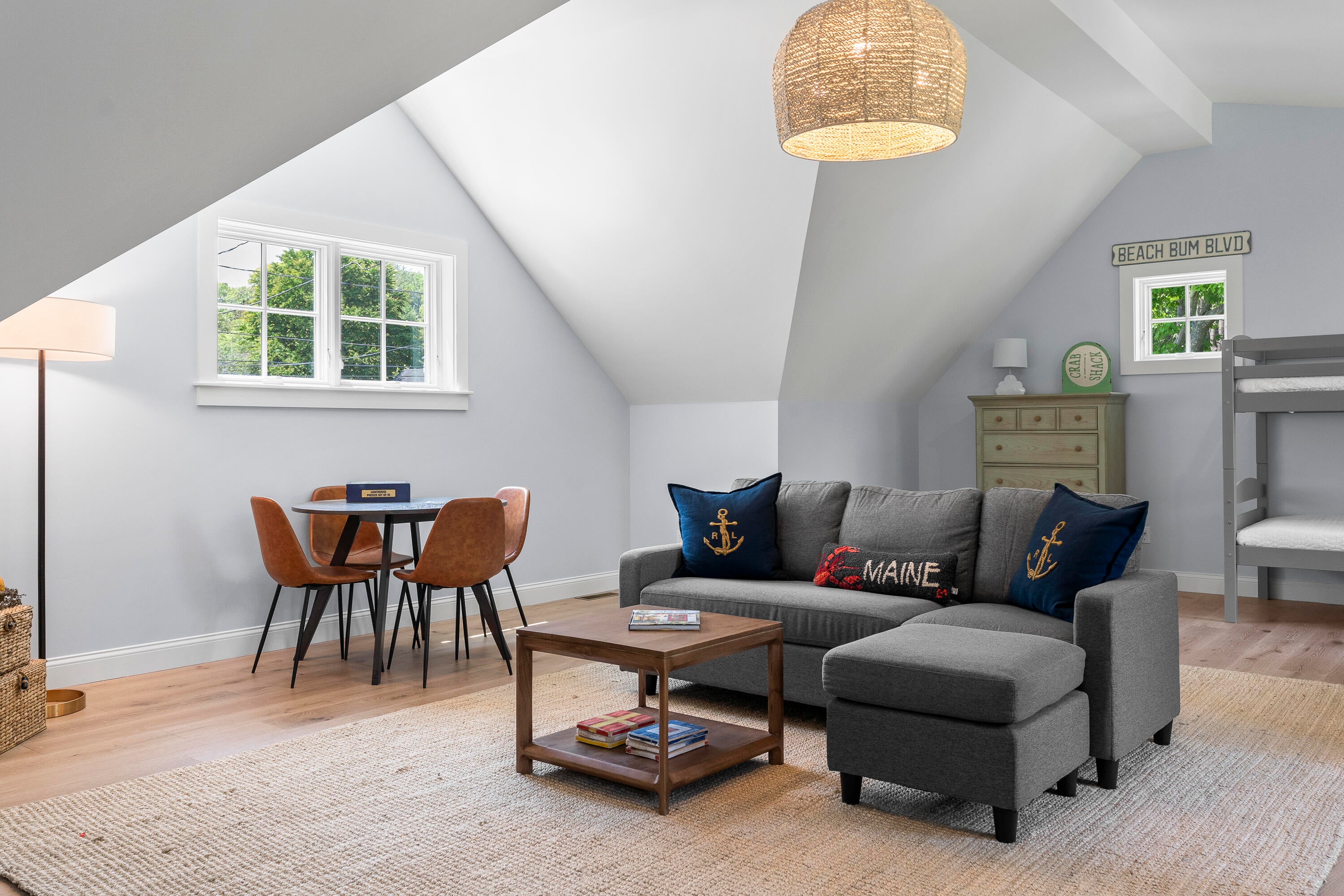 Falmouth, Maine, 04105, United States, 5 Bedrooms Bedrooms, ,6 BathroomsBathrooms,Residential,Active,1853629