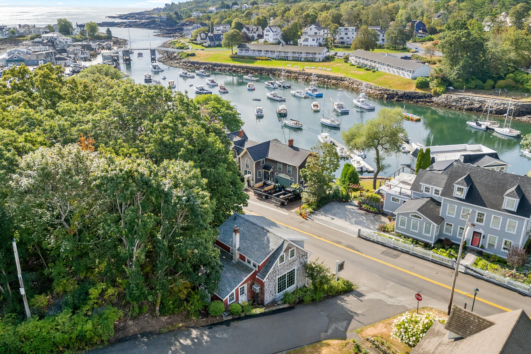 Ogunquit, Maine, 03907, United States, 1 Bedroom Bedrooms, ,2 BathroomsBathrooms,Residential,Active,1933864