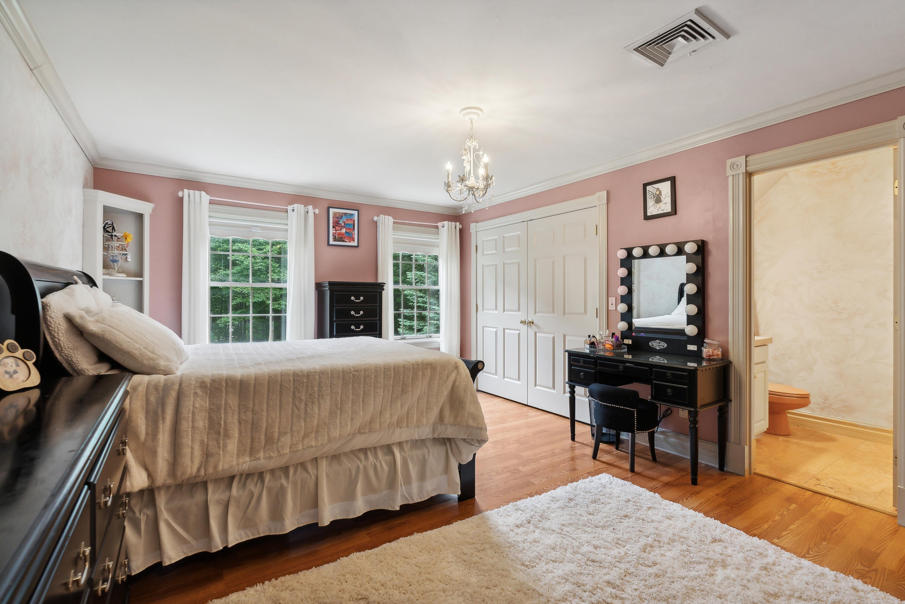 Saco, Maine, 04072, United States, 8 Bedrooms Bedrooms, ,9 BathroomsBathrooms,Residential,Active,1839757