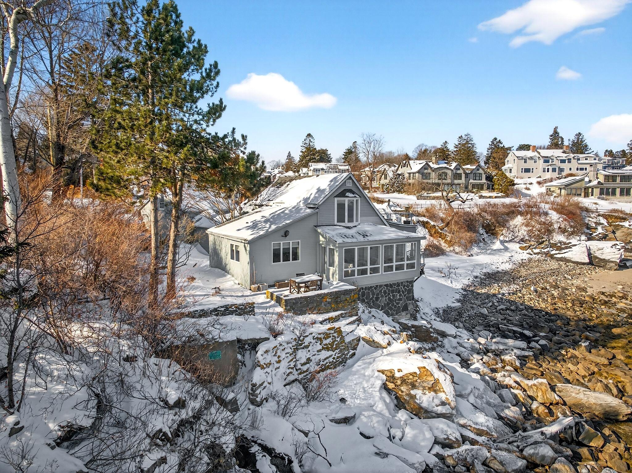 South Portland, Maine, 04106, United States, 2 Bedrooms Bedrooms, ,2 BathroomsBathrooms,Residential,Active,2013638