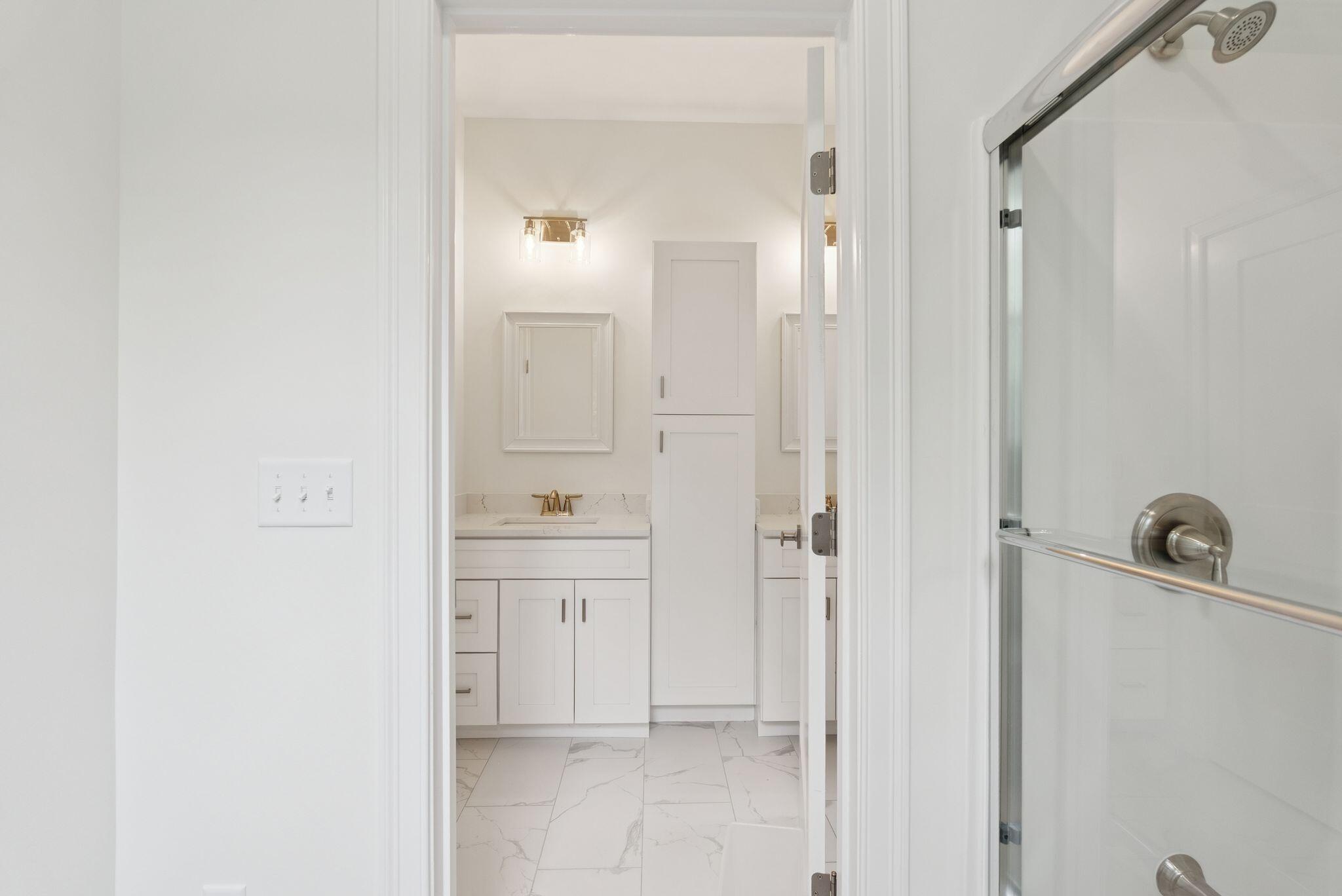 Buxton, Maine, 04093, United States, 4 Bedrooms Bedrooms, ,4 BathroomsBathrooms,Residential,Active,1909608