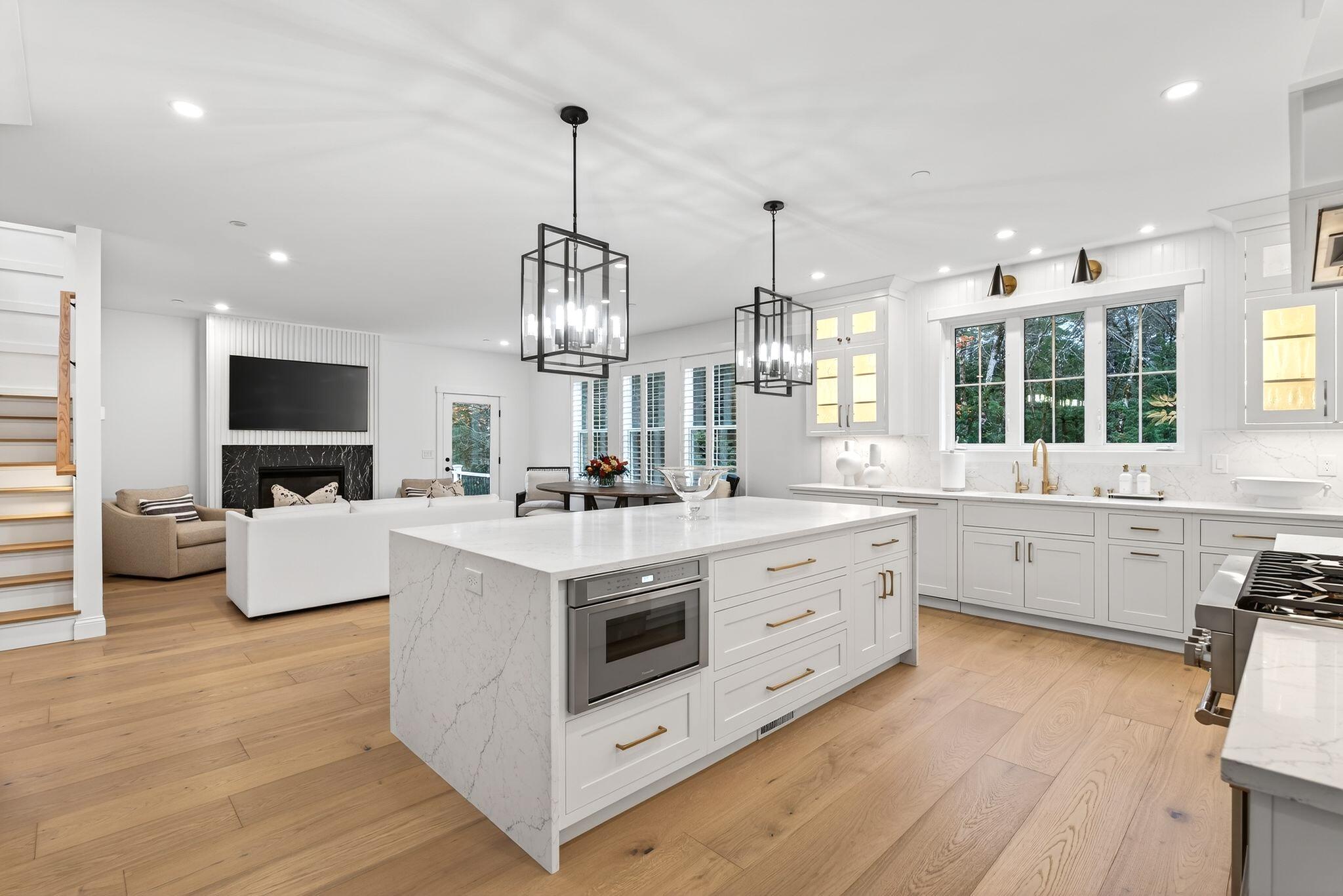 Cumberland, Maine, 04021, United States, ,5 BathroomsBathrooms,Residential,Active,1899925