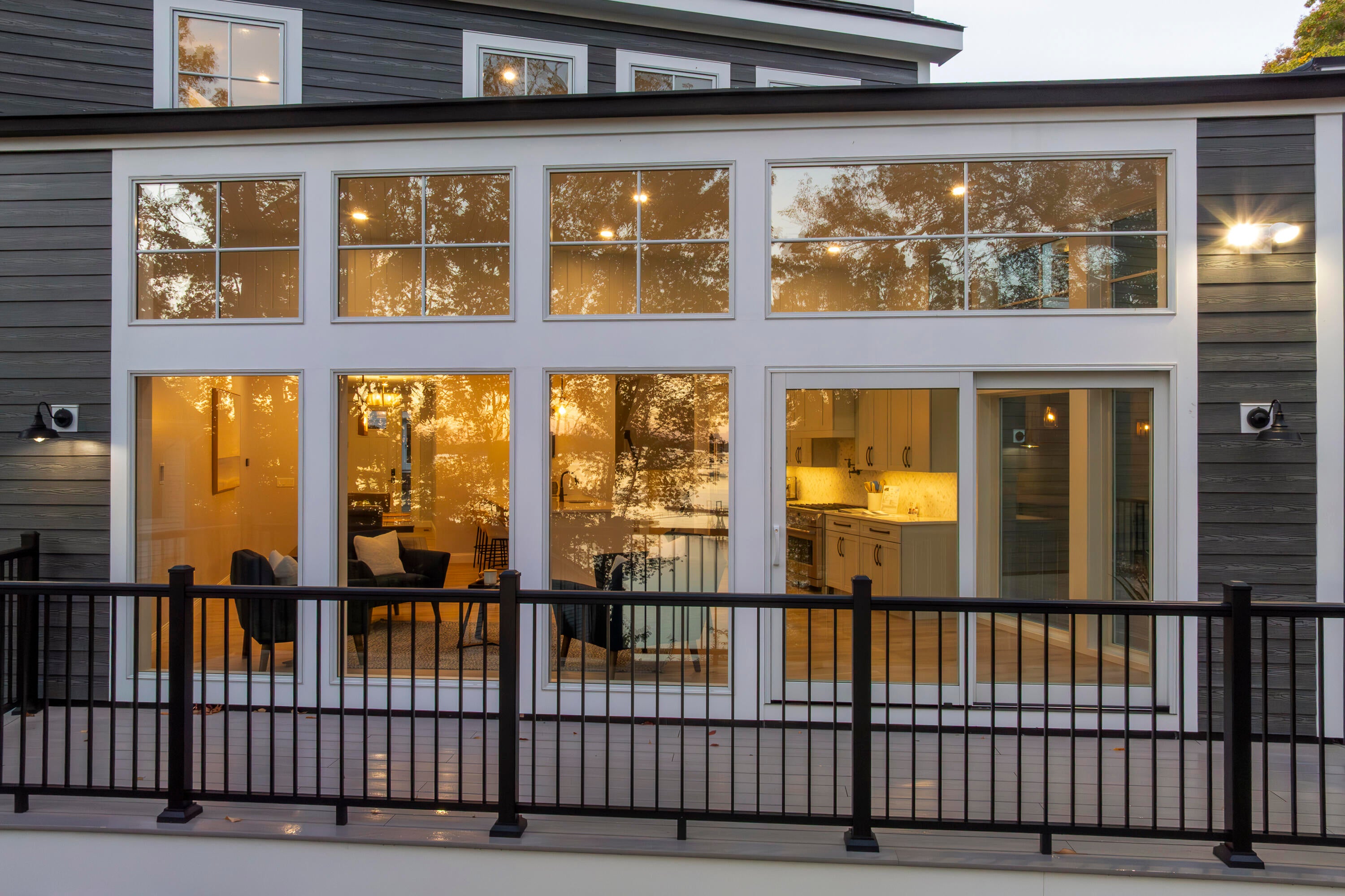 Falmouth, Maine, 04105, United States, 5 Bedrooms Bedrooms, ,6 BathroomsBathrooms,Residential,Active,1853629