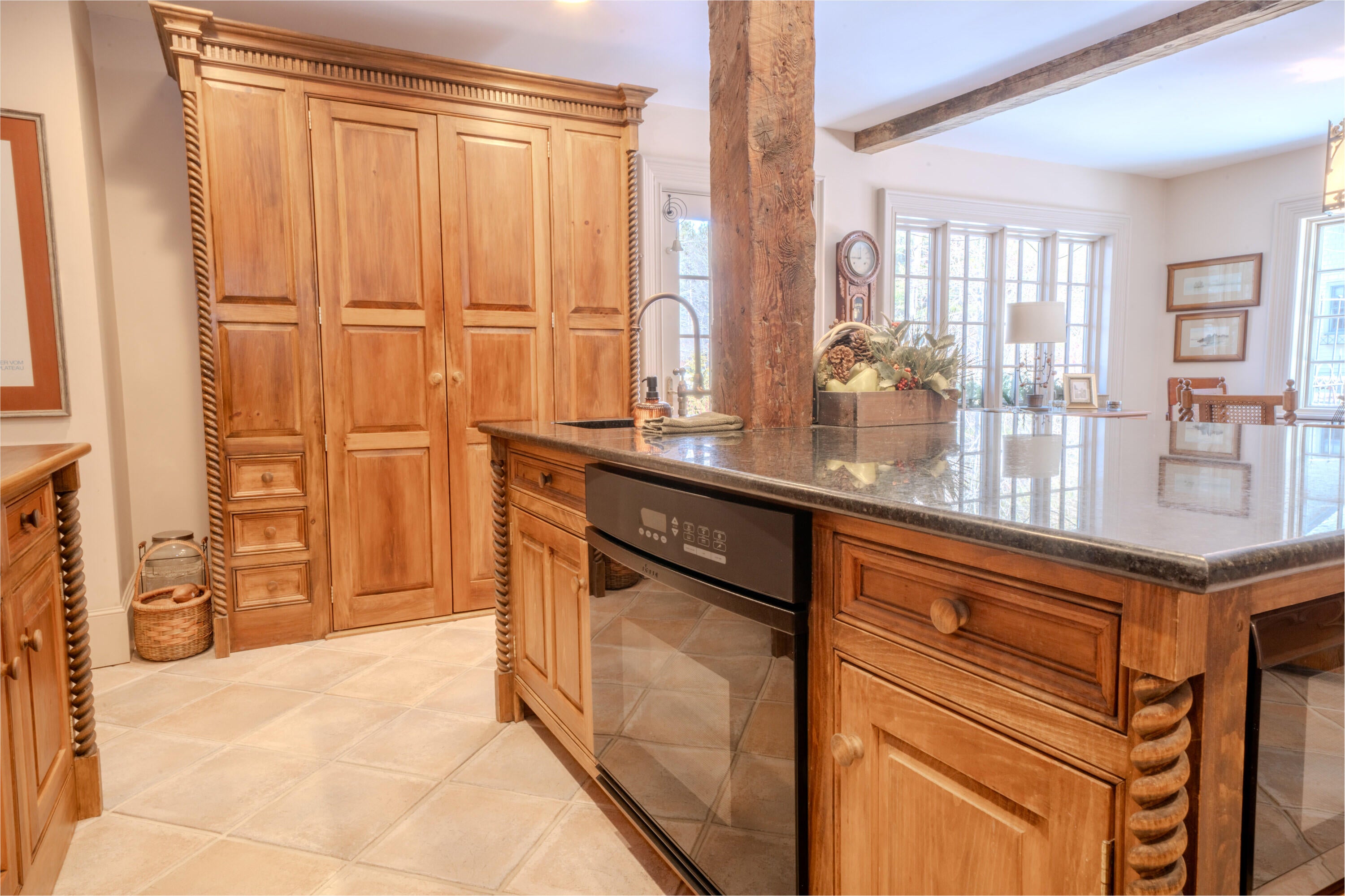 Belfast, Maine, 04915, United States, ,2 BathroomsBathrooms,Residential,Active,1762819