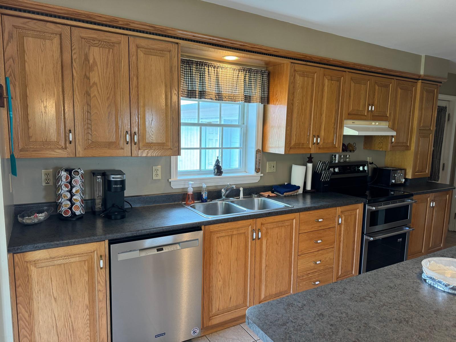 New Canada, Maine, 04743, United States, 6 Bedrooms Bedrooms, ,2 BathroomsBathrooms,Residential,Active,1702003