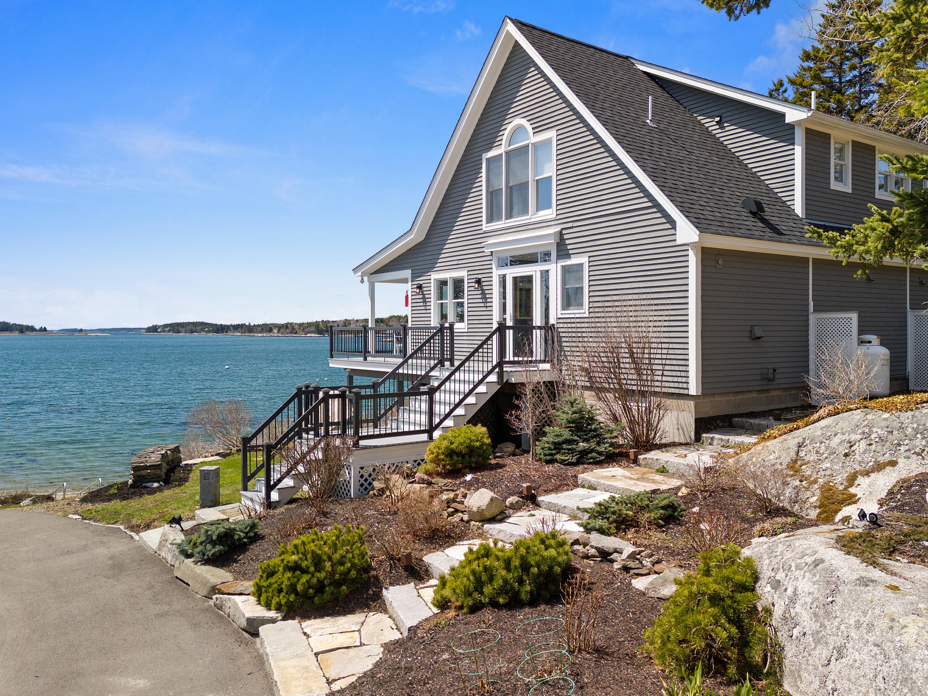 South Thomaston, Maine, 04858, United States, 3 Bedrooms Bedrooms, ,4 BathroomsBathrooms,Residential,Active,1954367