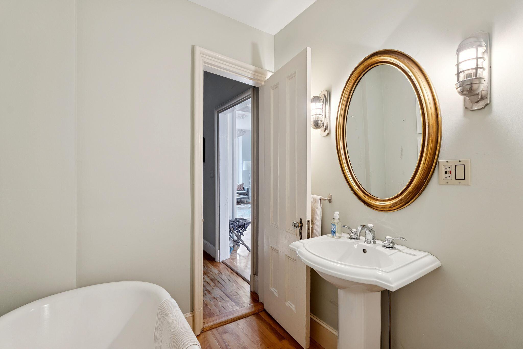 Portland, Maine, 04102, United States, ,3 BathroomsBathrooms,Residential,Active,1965793
