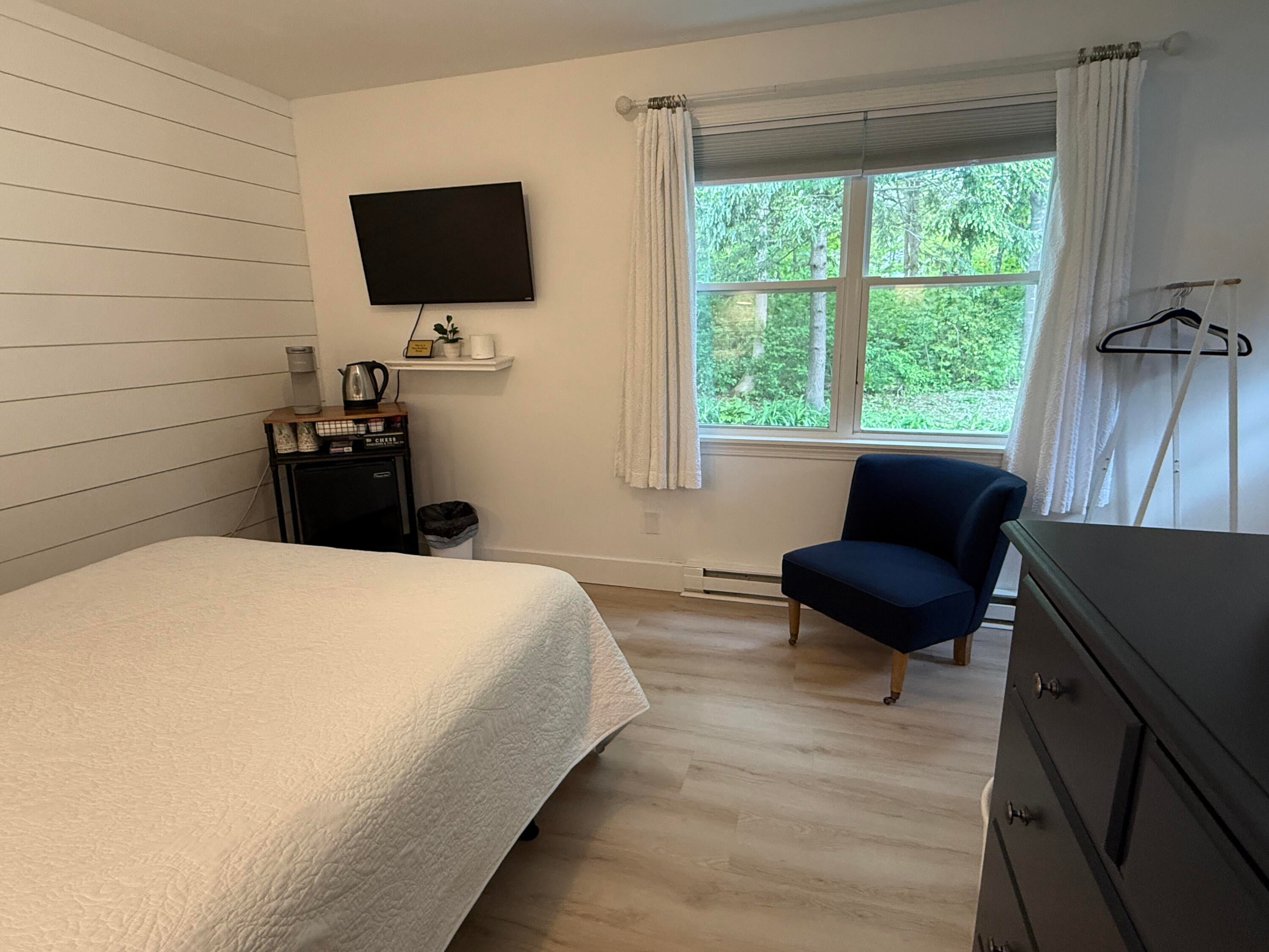 Ogunquit, Maine, 03907, United States, 6 Bedrooms Bedrooms, ,6 BathroomsBathrooms,Residential,Active,2012671