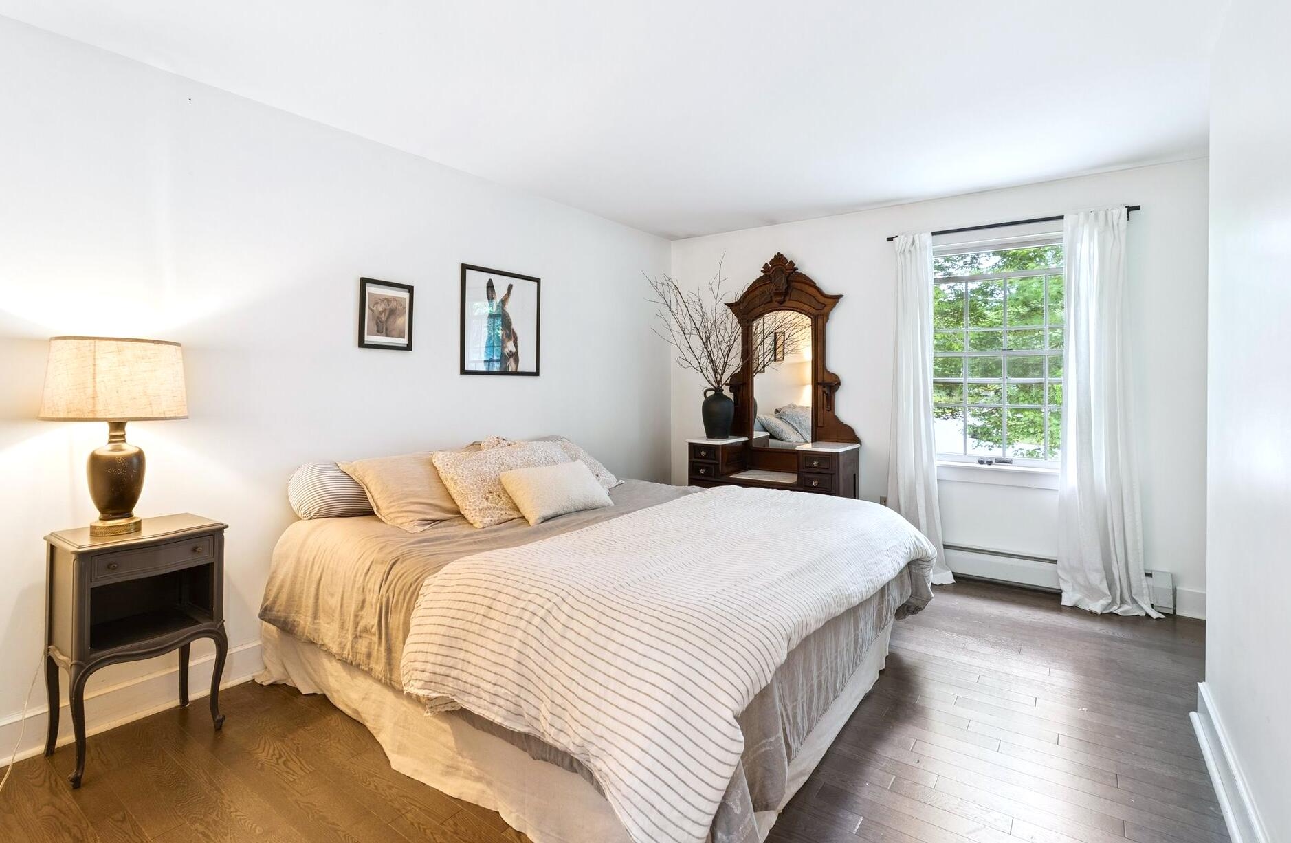 Cumberland, Maine, 04110, United States, 4 Bedrooms Bedrooms, ,4 BathroomsBathrooms,Residential,Active,1945069